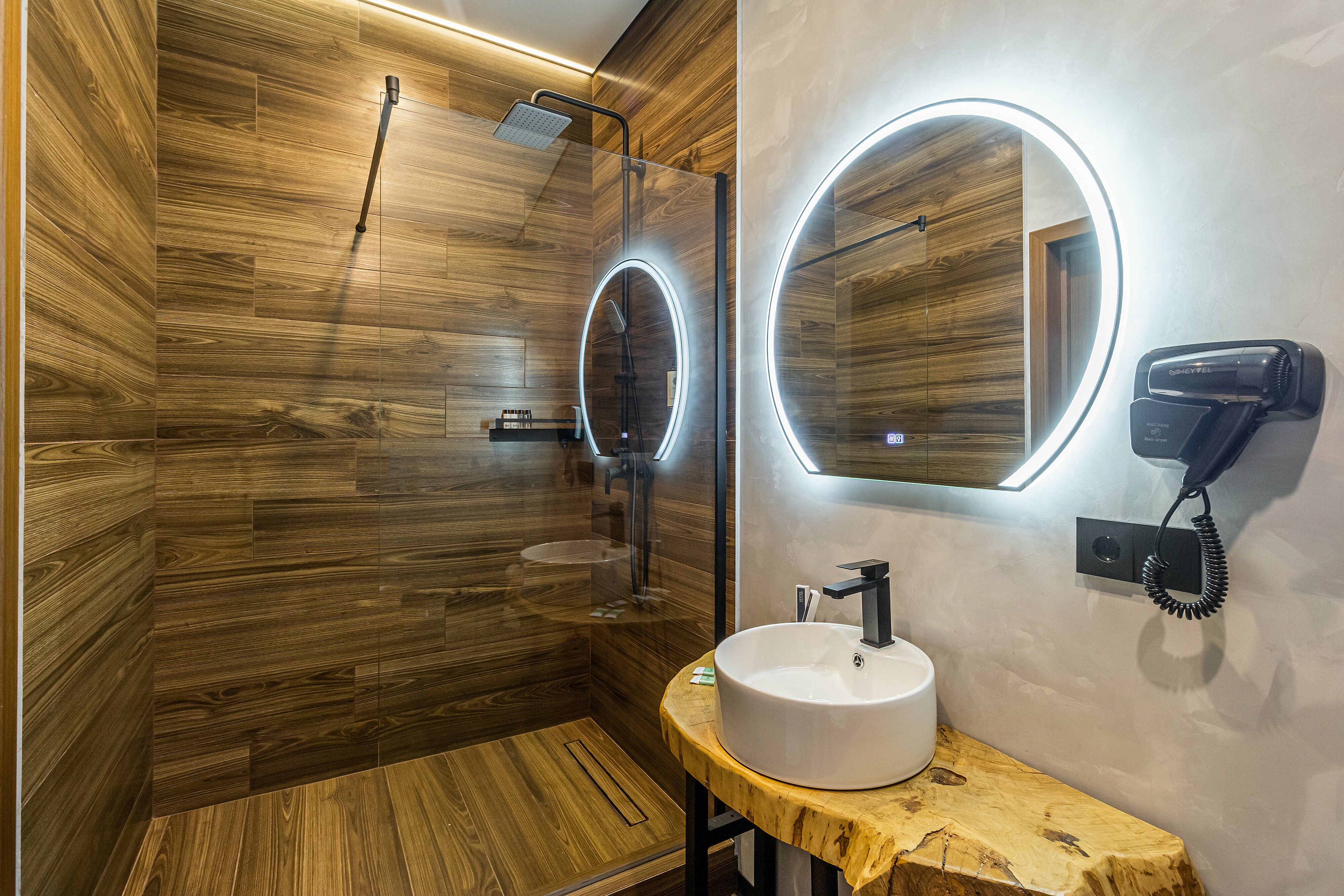 Джуниор Сюит № 11