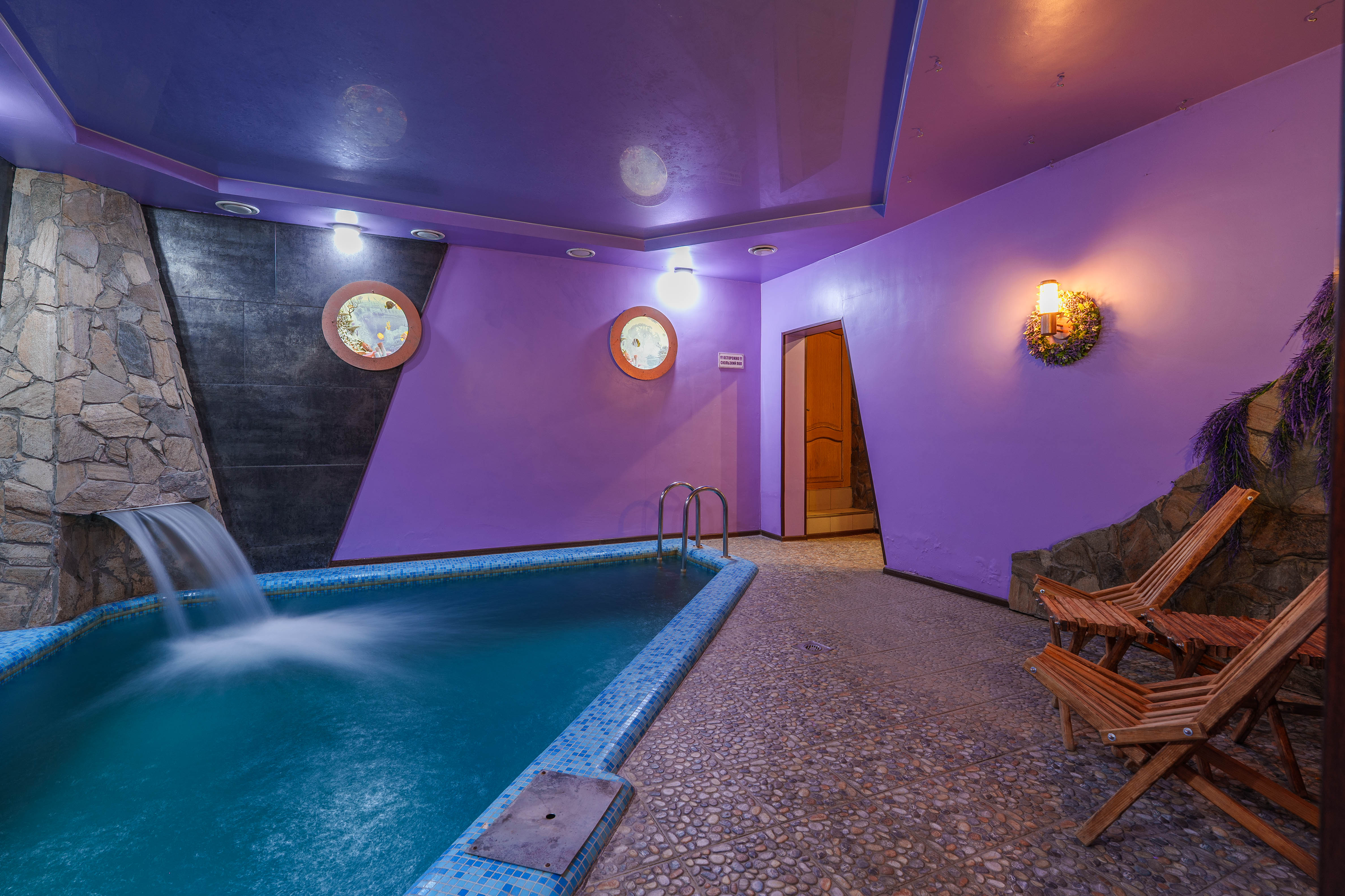 Люкс с сауной и бассейном