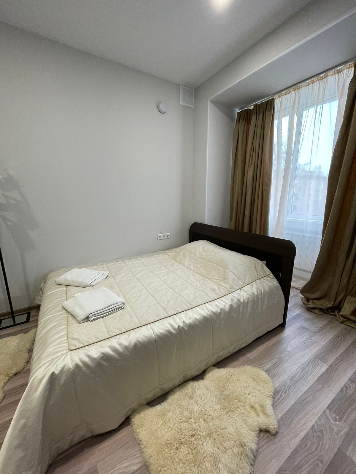 1 - местный 2 - комнатный номер