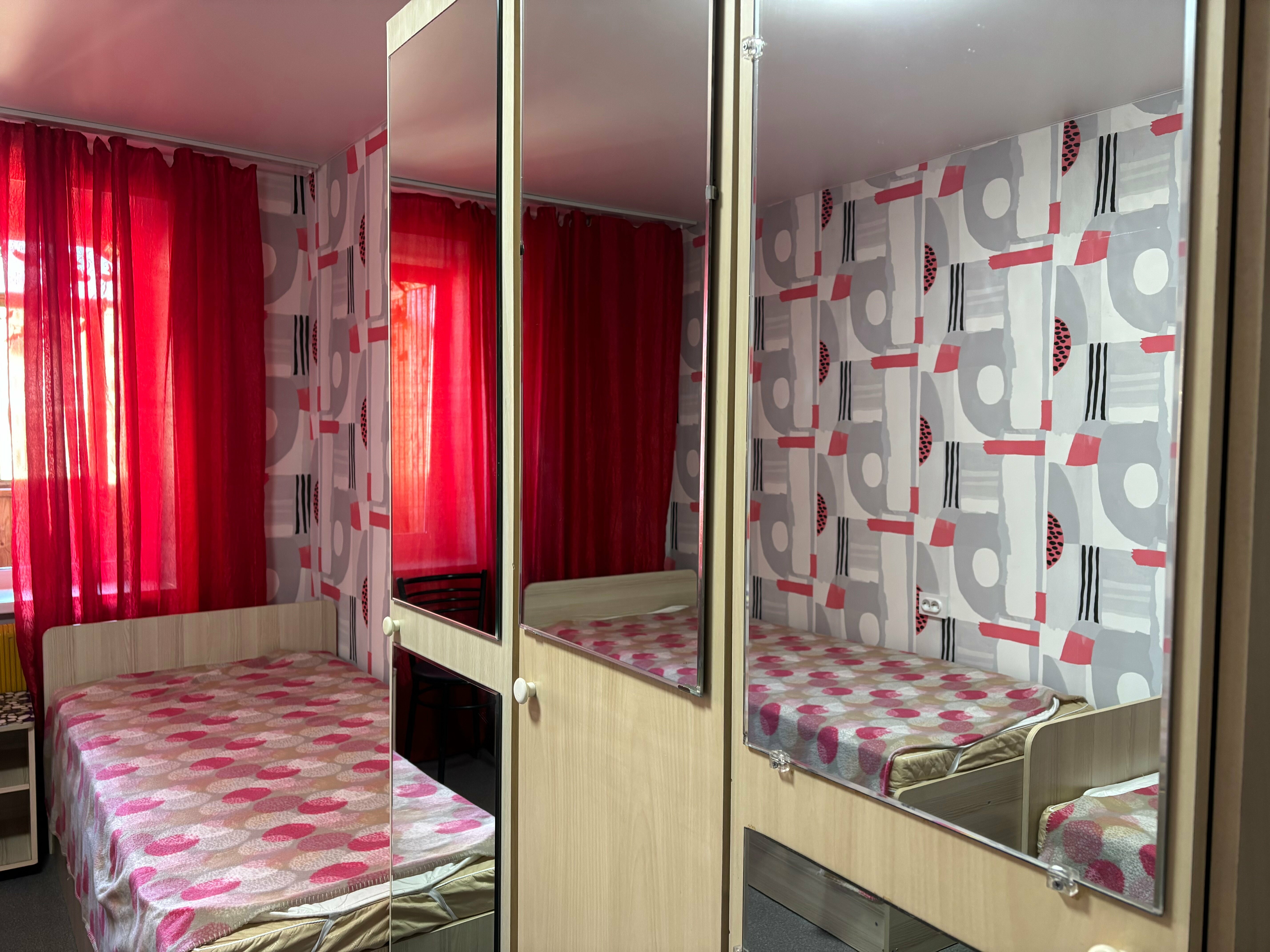 Трехместный номер эконом-класса