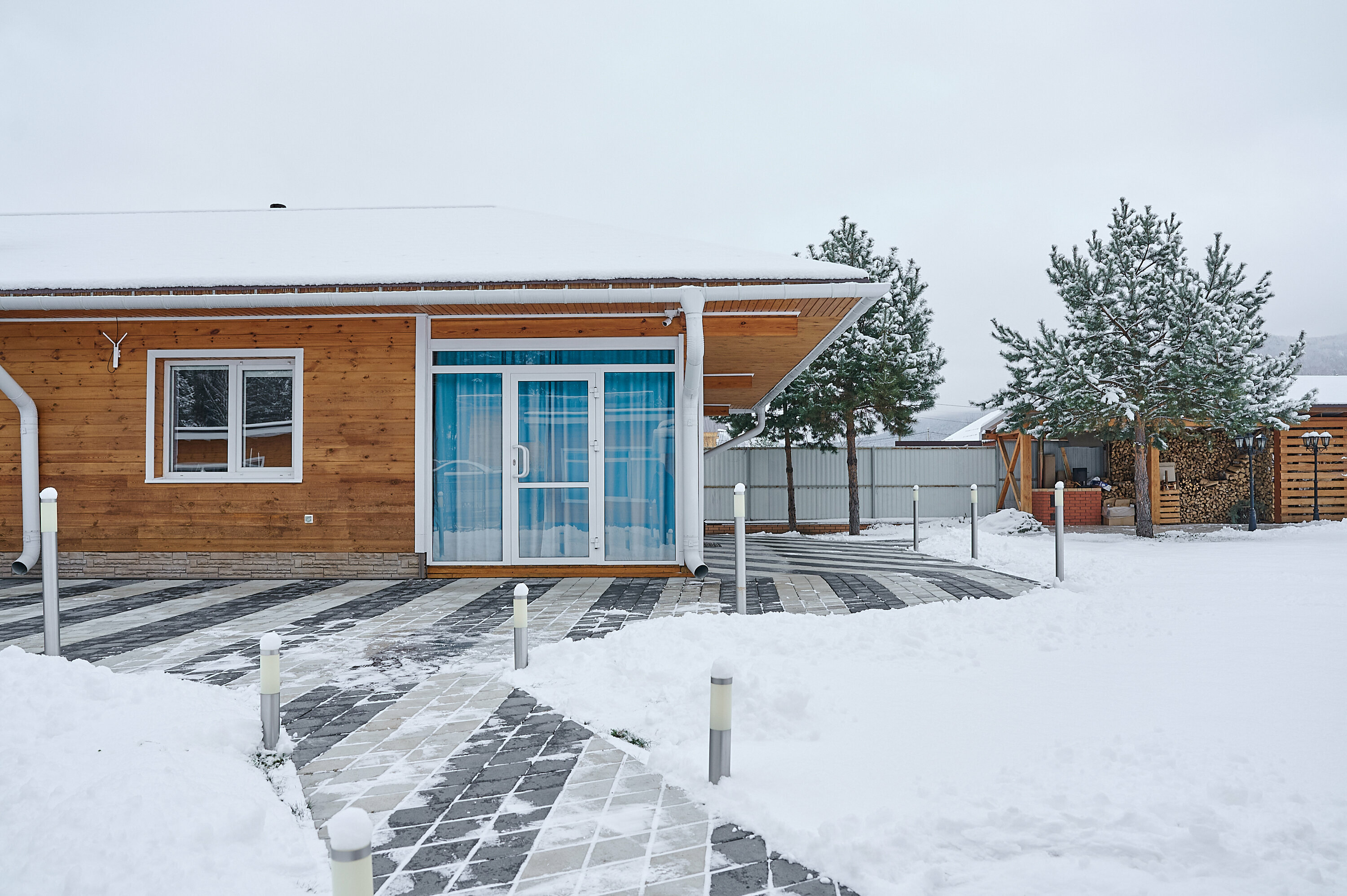 Семейный номер с видом на горы