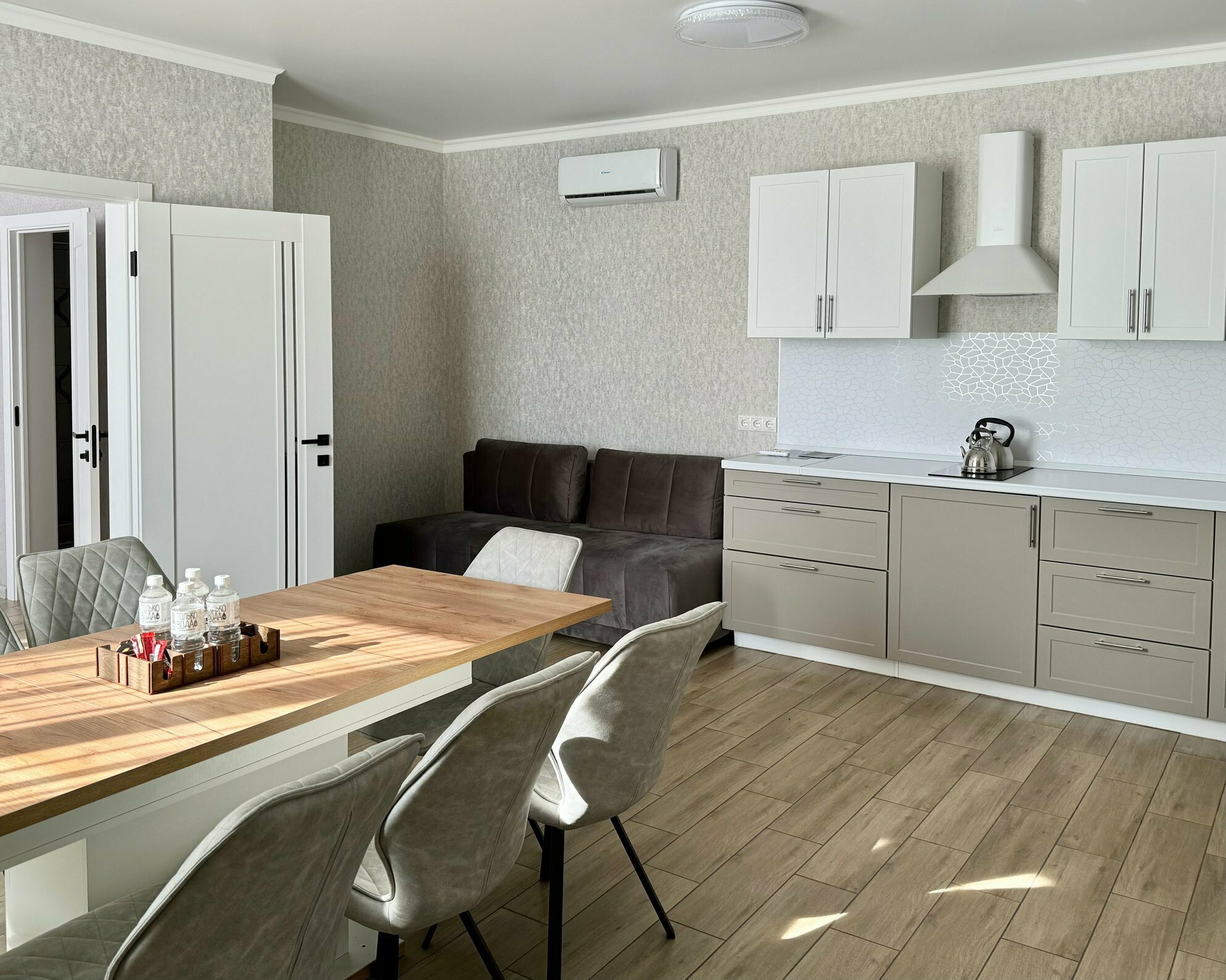 Апартаменты коттеджа "Хаки" 4+2