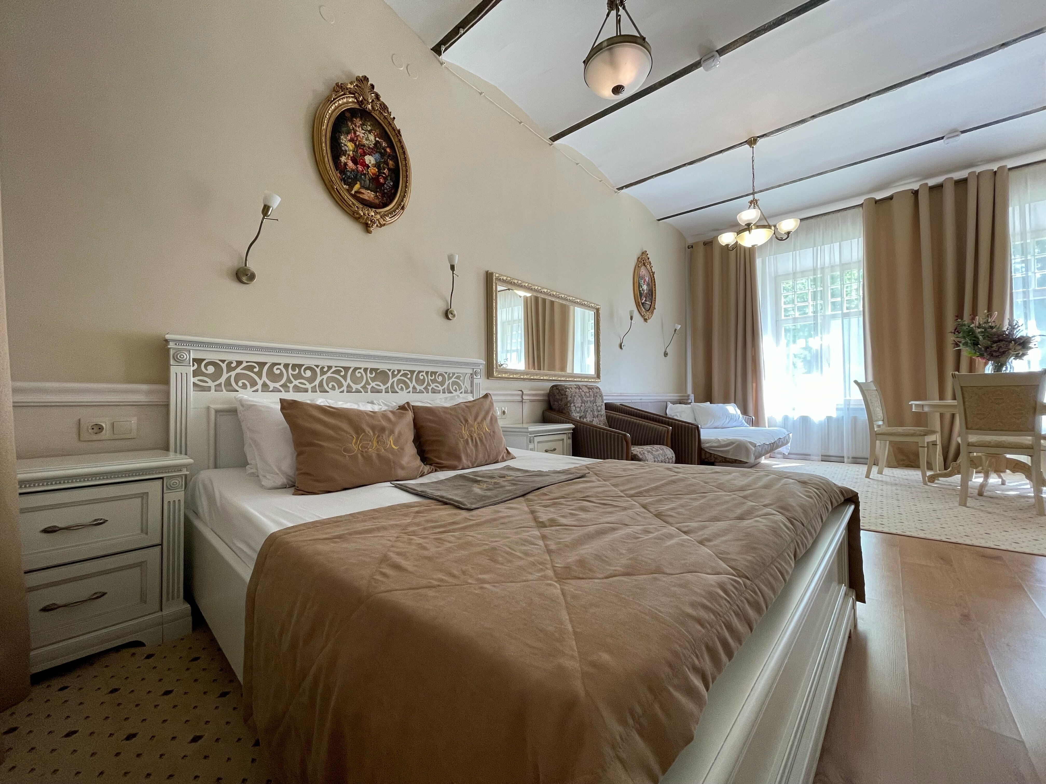 Люкс с гидромассажной ванной