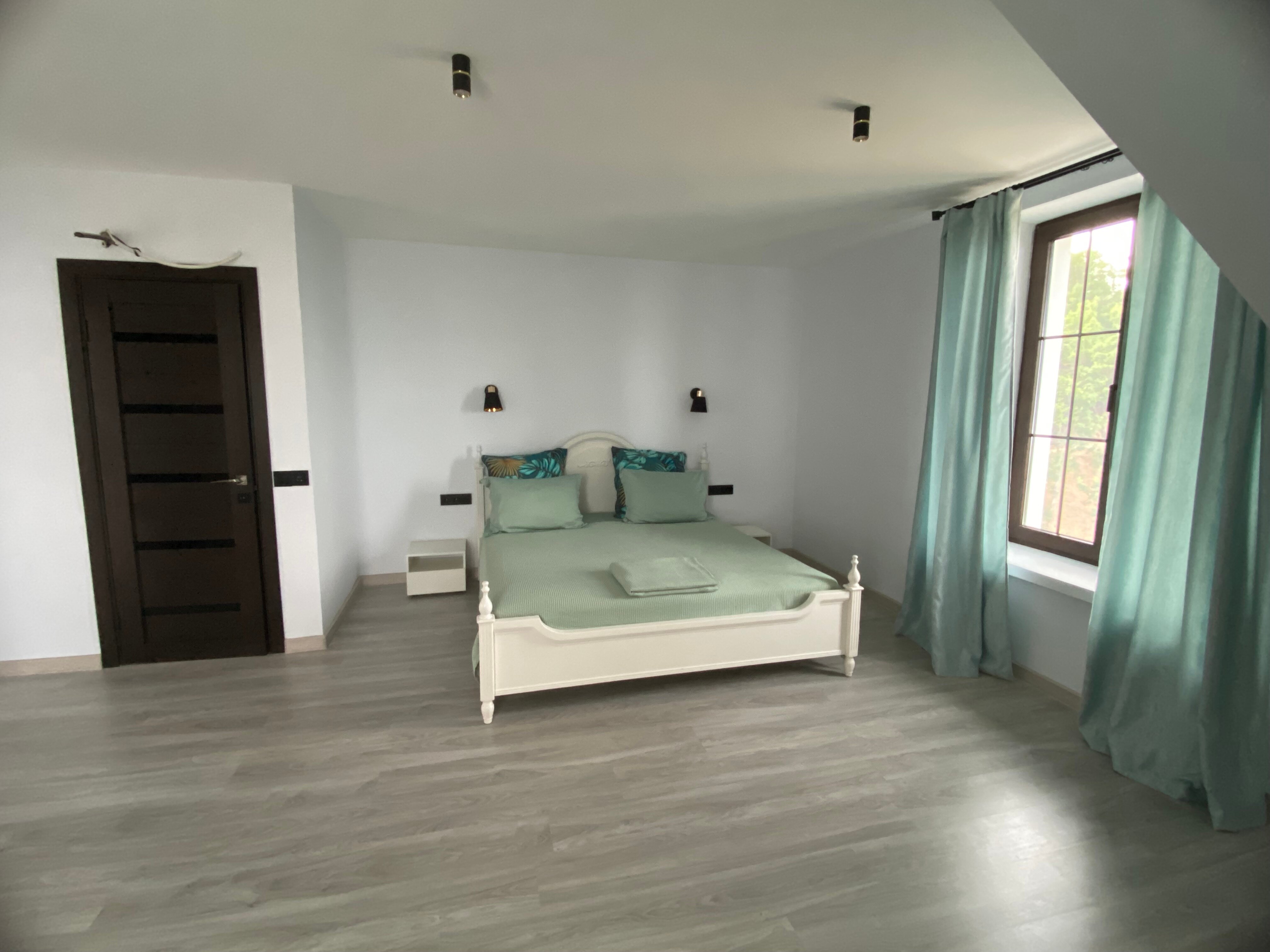 Четырехместный номер с видом на море