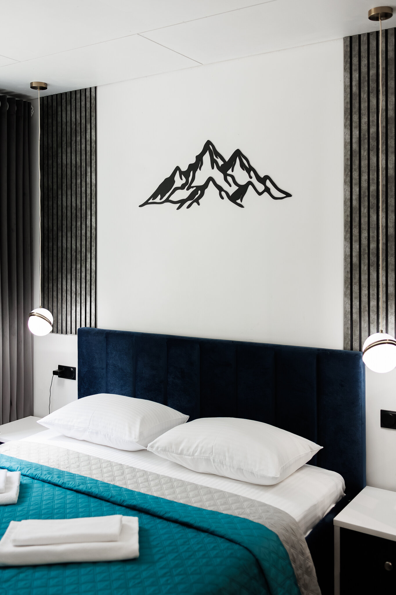 Зеркальный двухместный таунхаус