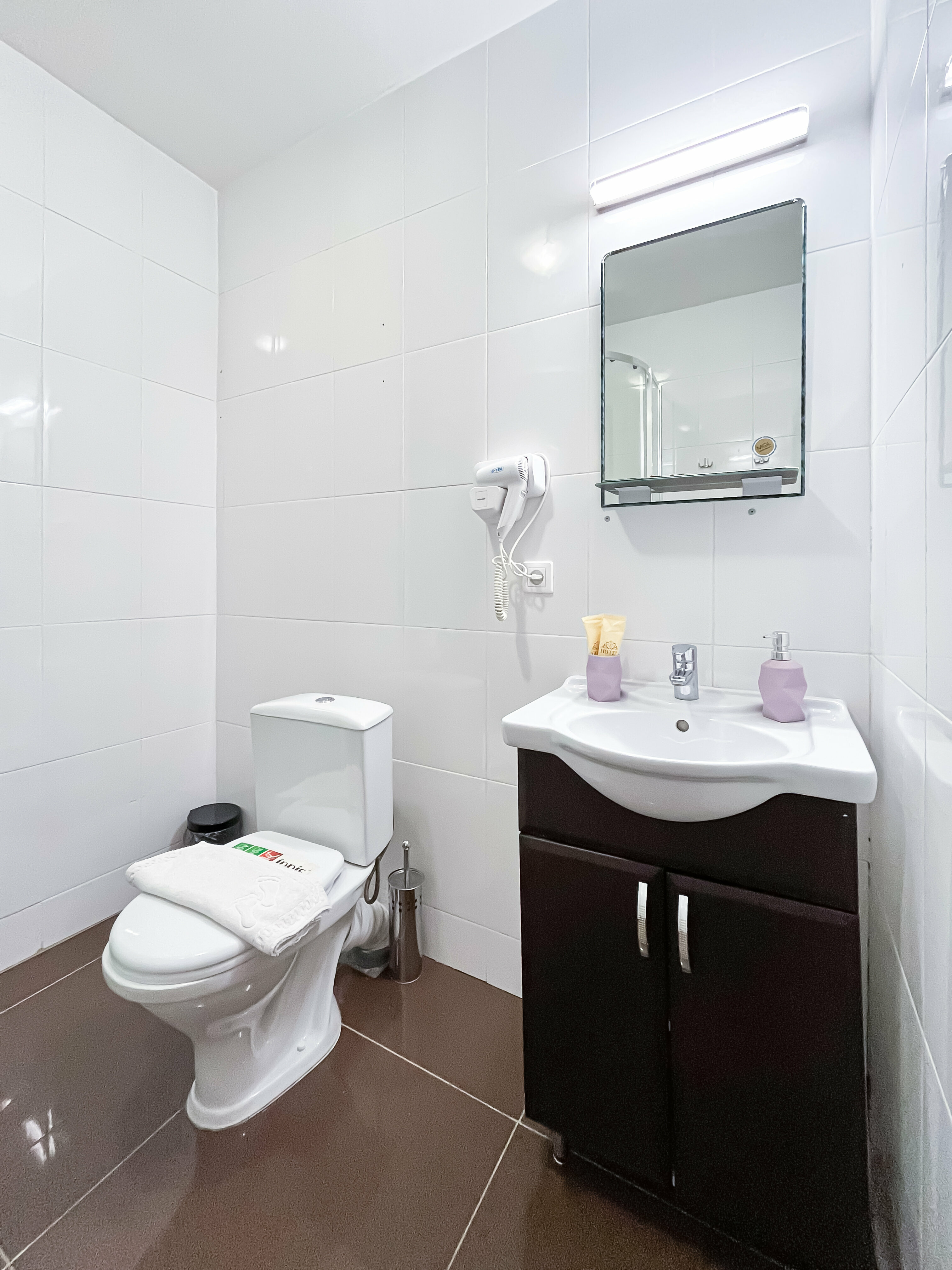 Делюкс с балконом и двуспальной кроватью