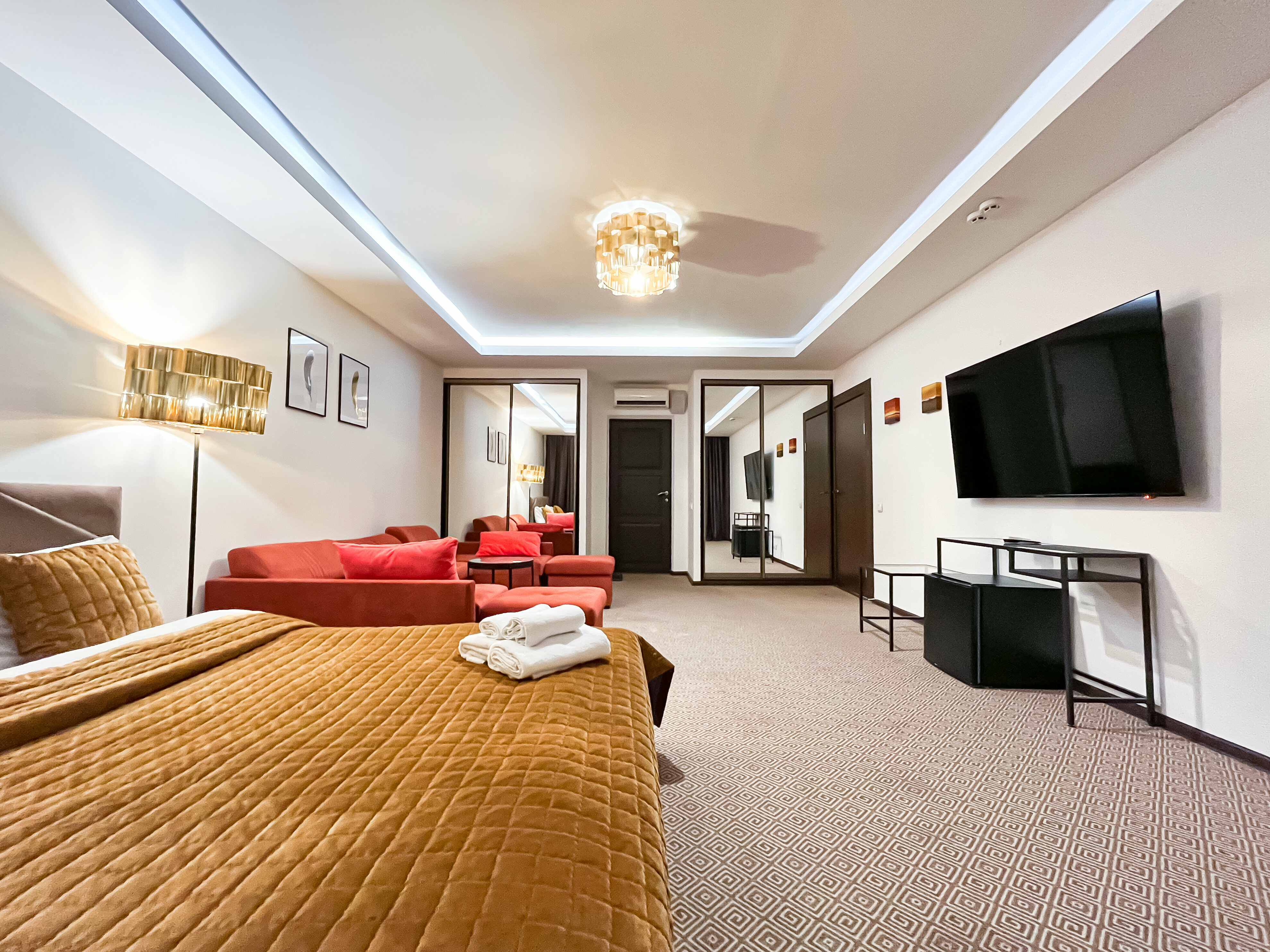 Полулюкс с двуспальной кроватью