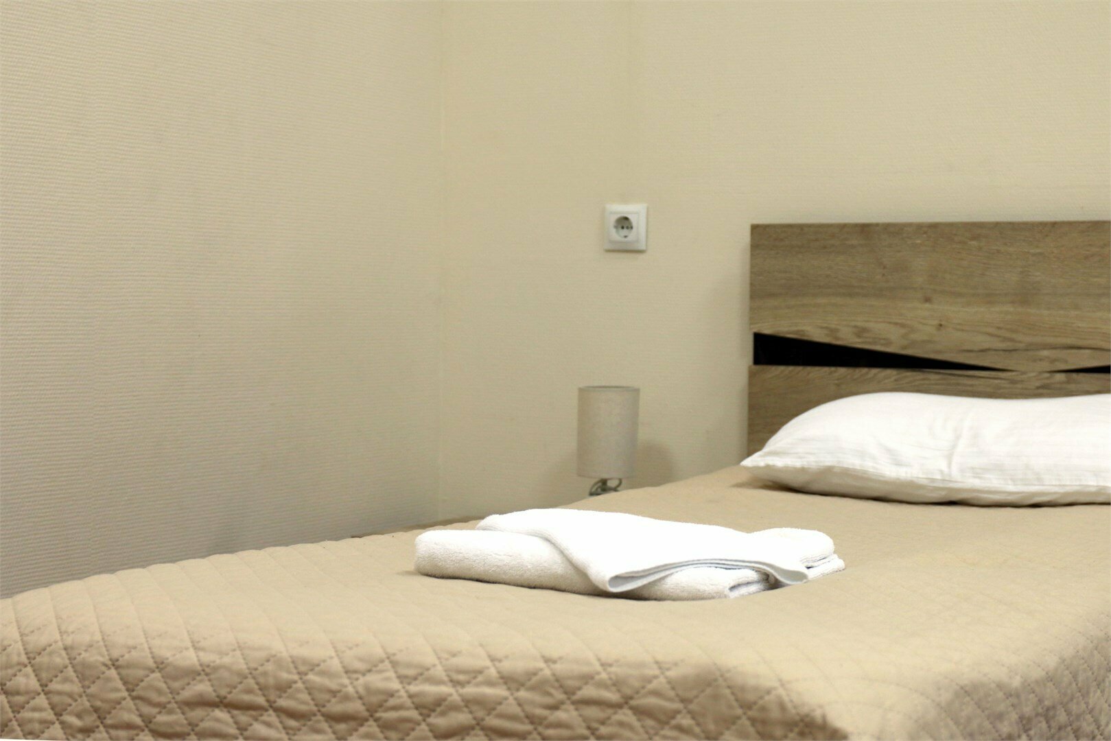 Трехместный номер с тремя односпальными кроватями