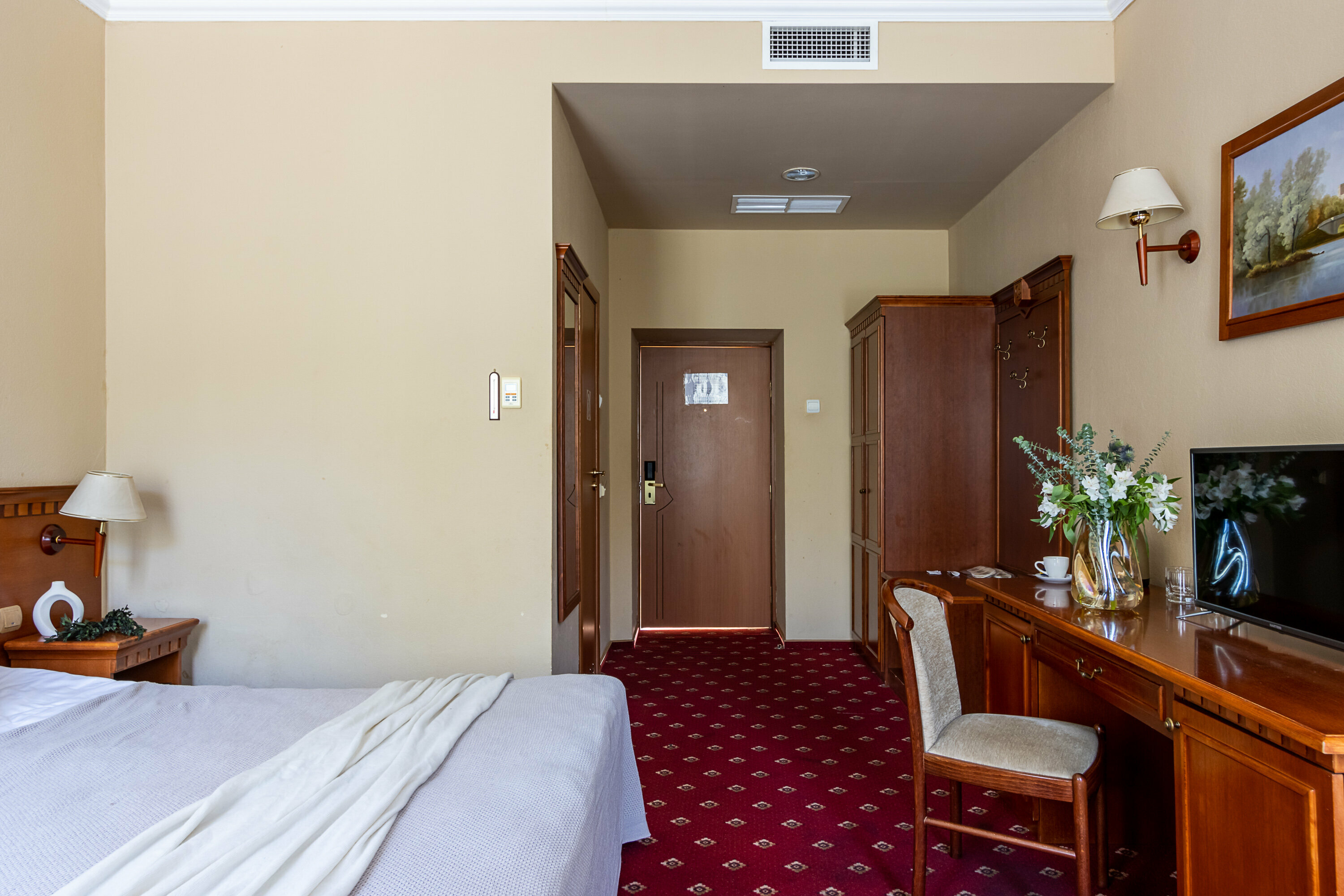 Улучшенный номер с 1 кроватью