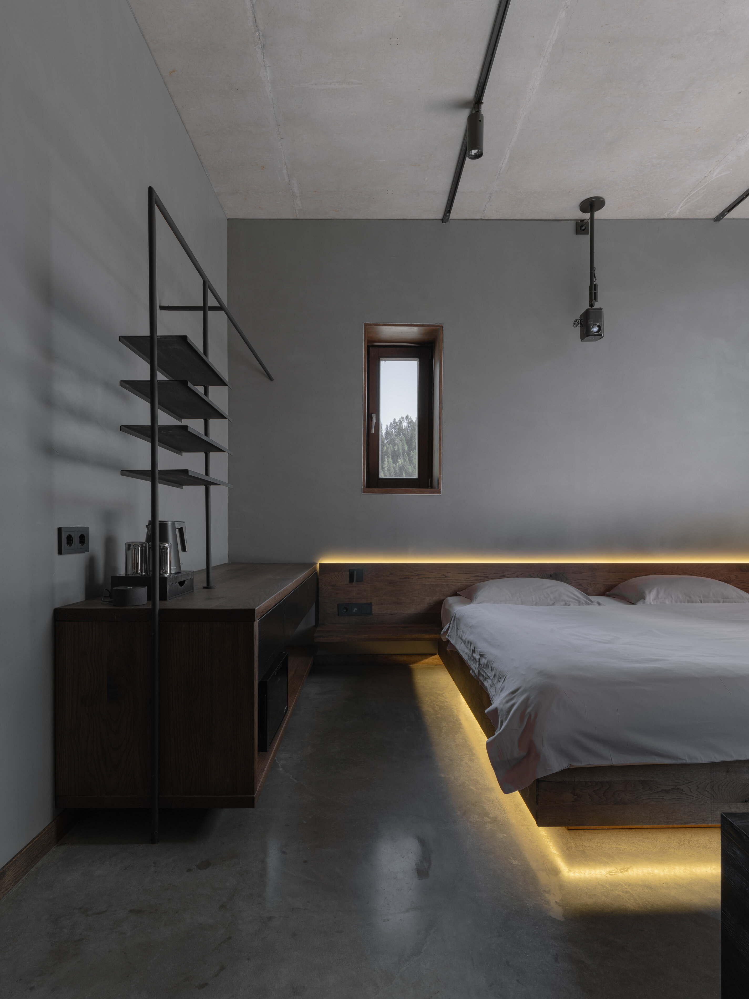 Superior (вид во двор)