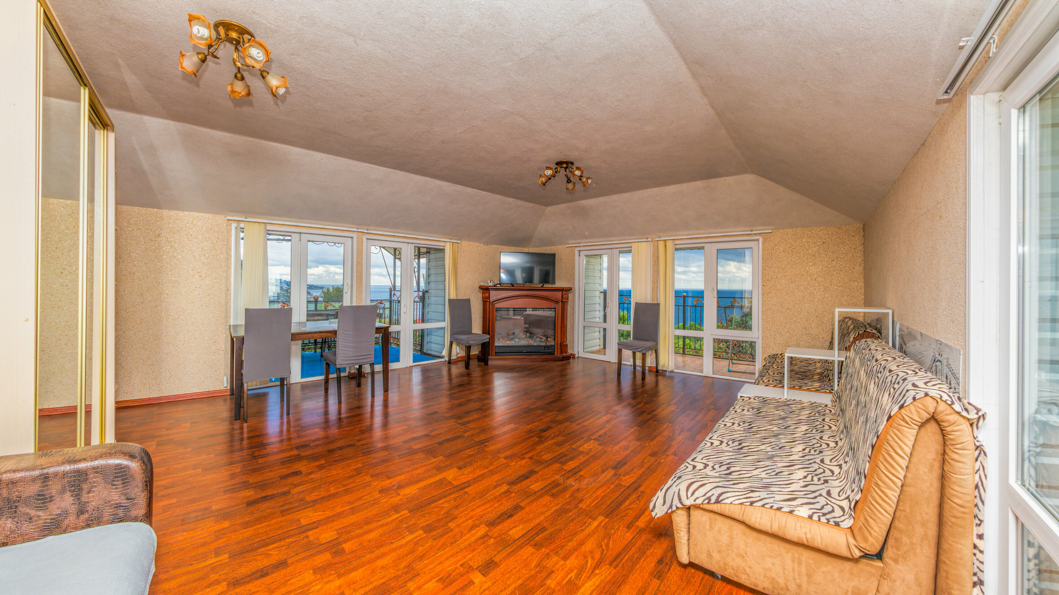 Апартаменты с 3 спальнями