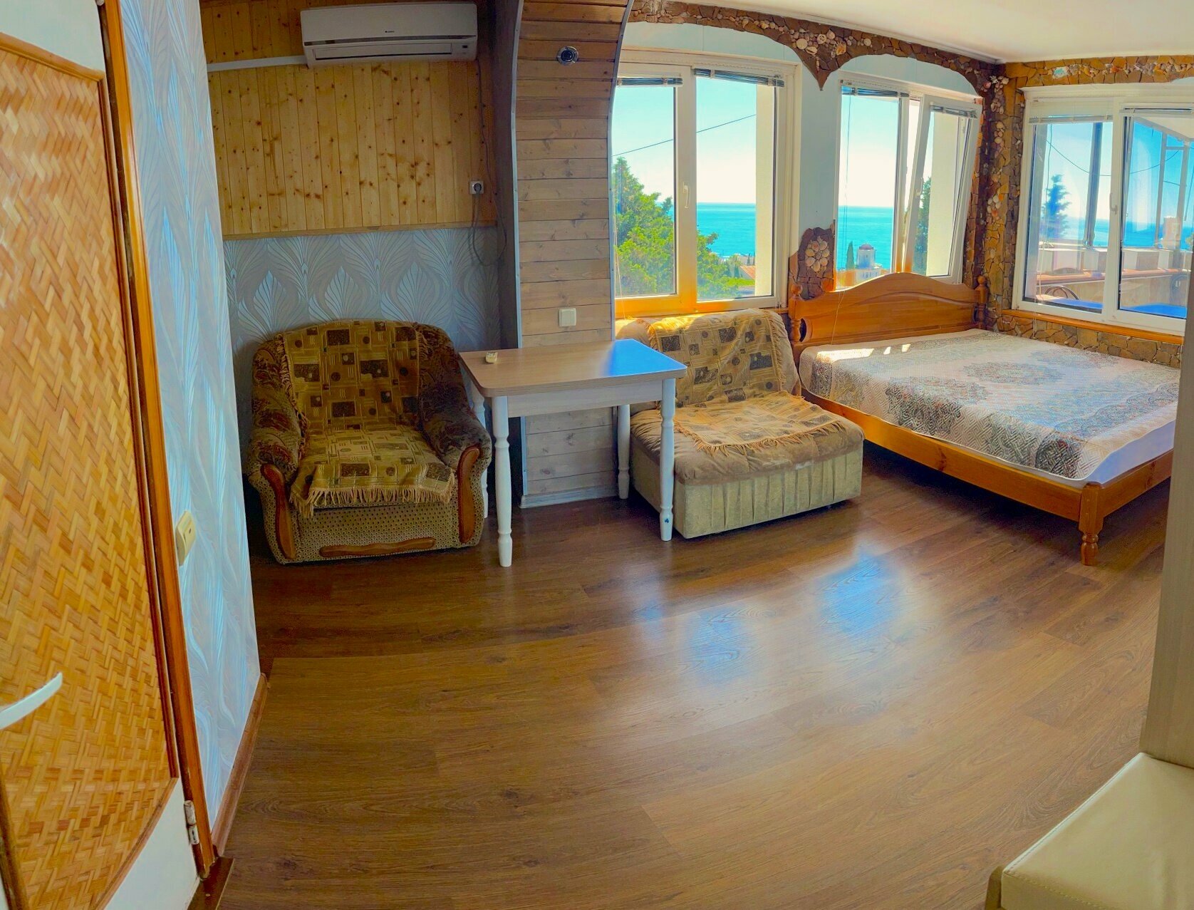 Апартаменты с видом на море