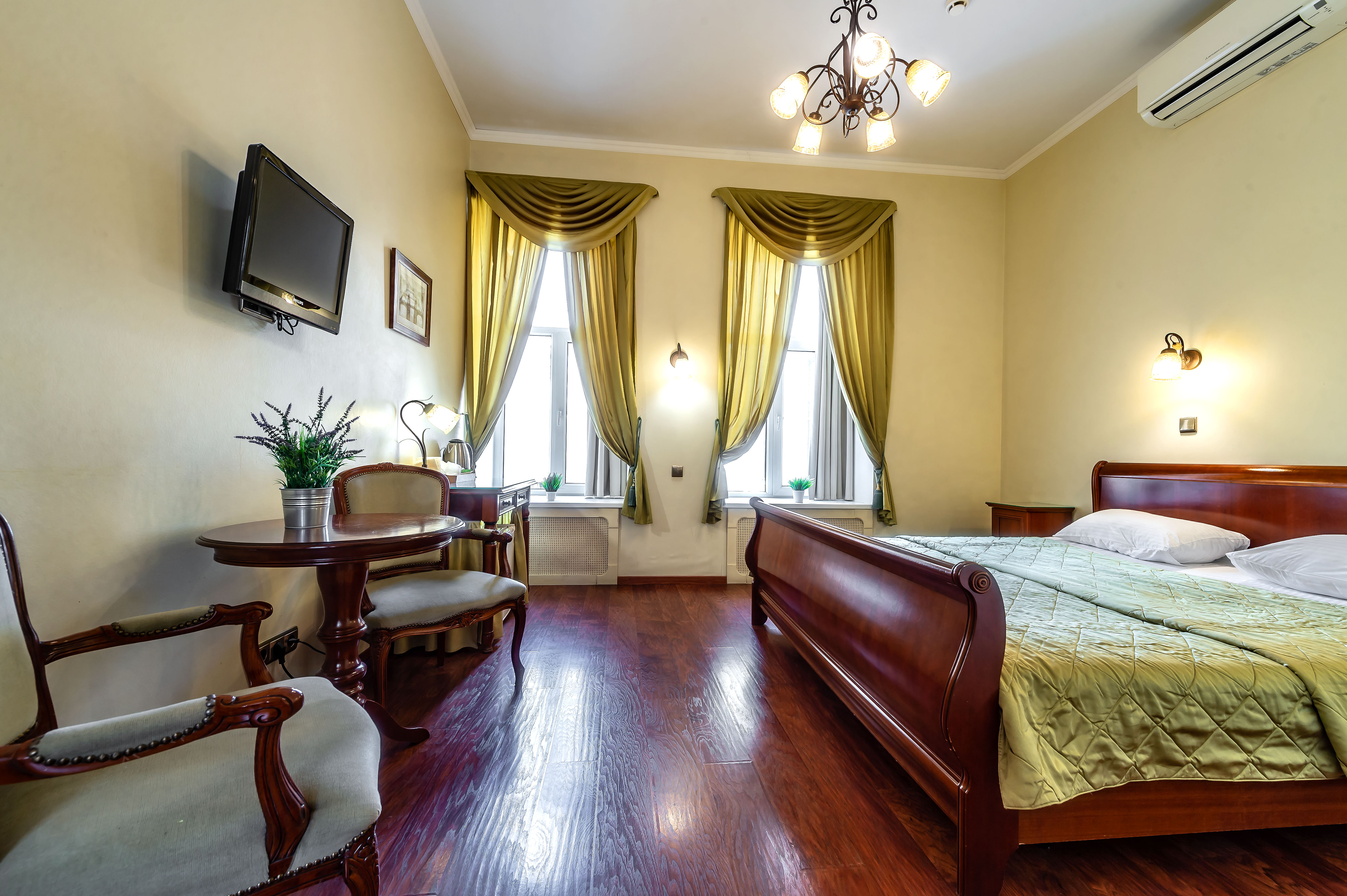 Улучшенный двухместный номер с 1 кроватью