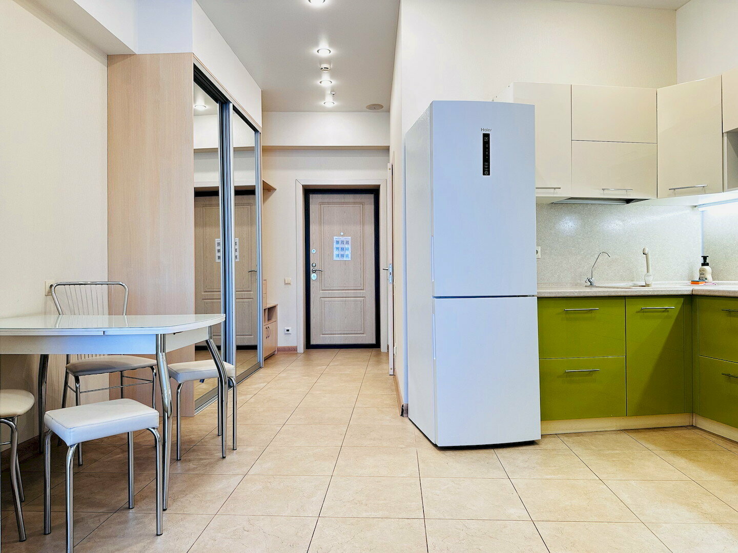 2-комнатный апартамент! Центр Сочи! Пляж и набережная в 5 минутах!