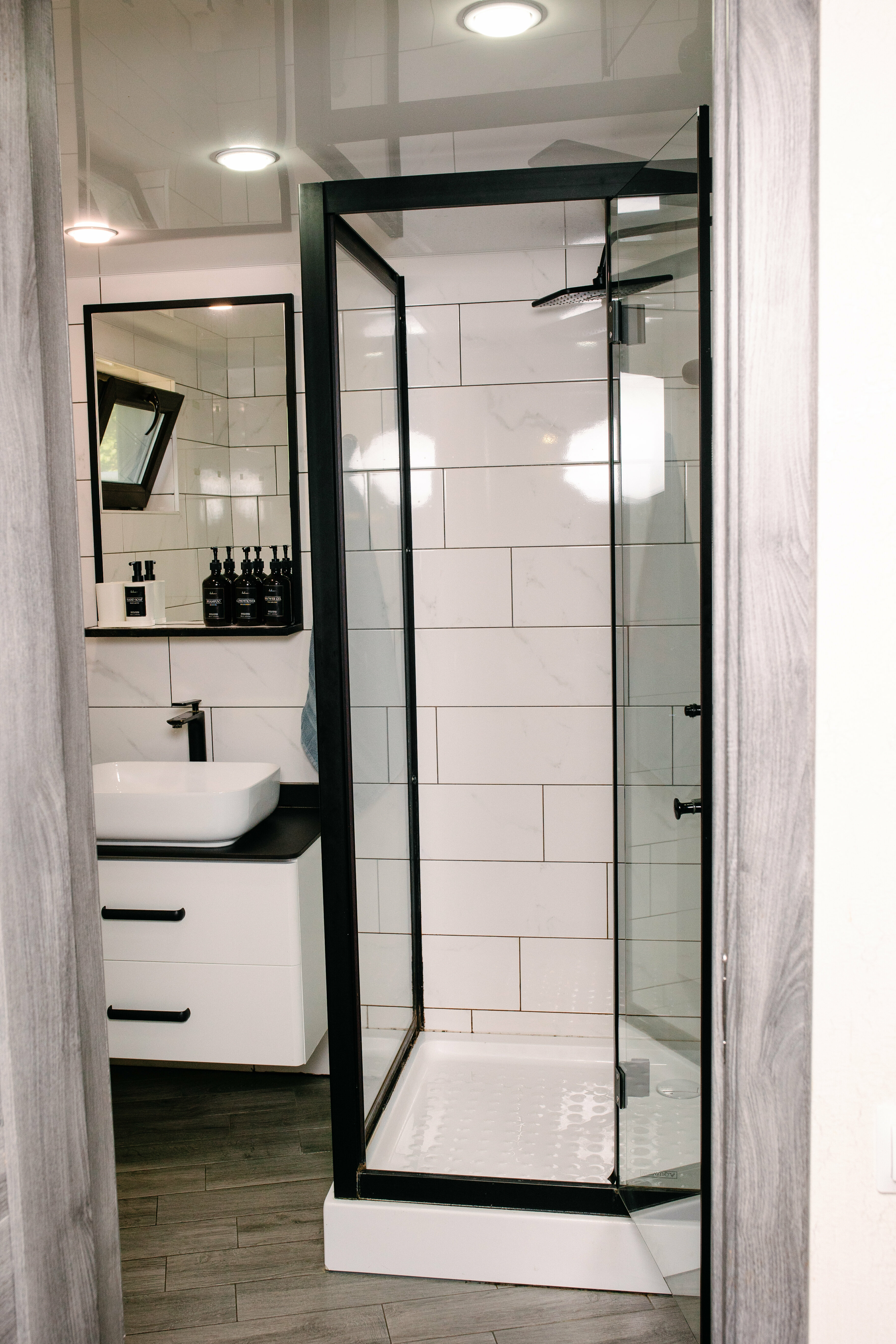 Дом "Барни" с горячим бассейном и видом на закат