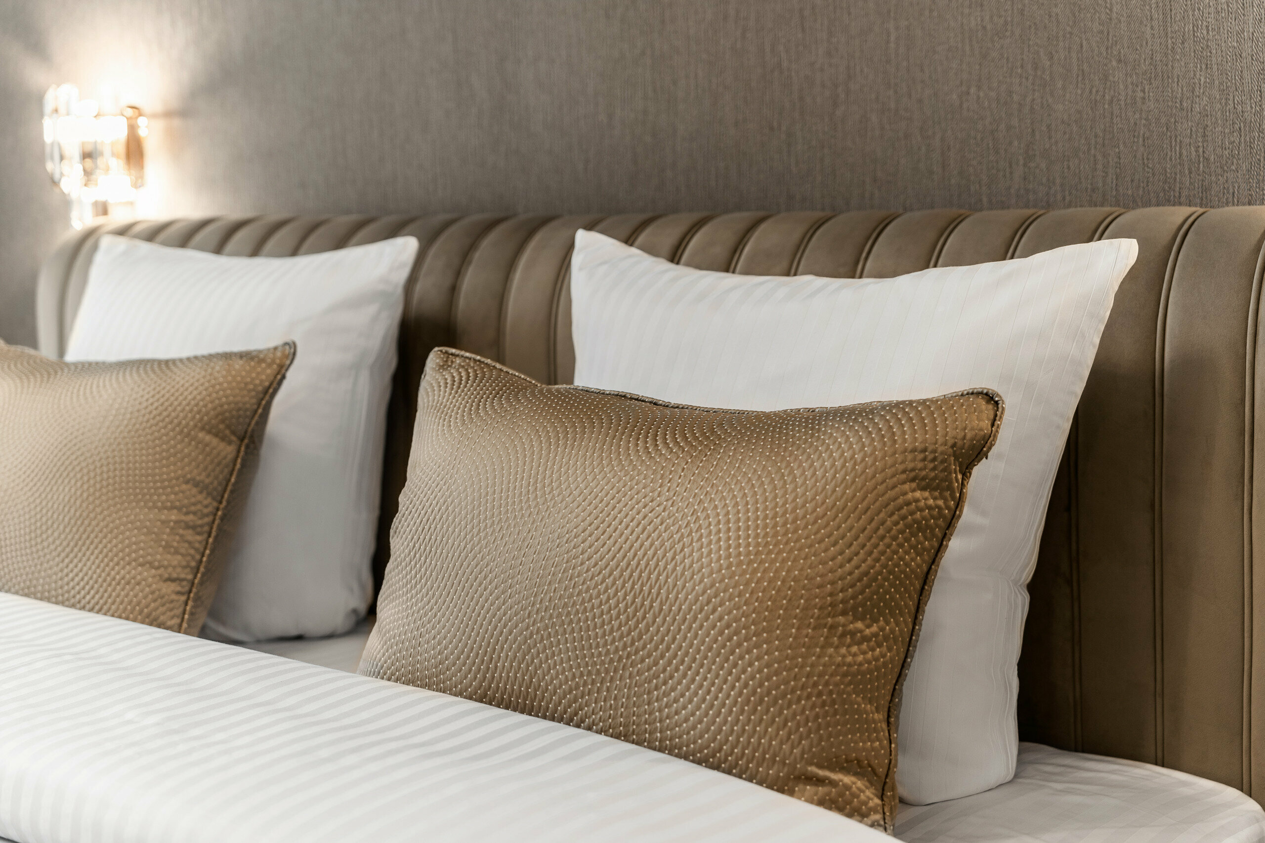 Апартамент  "Шепот Золота"