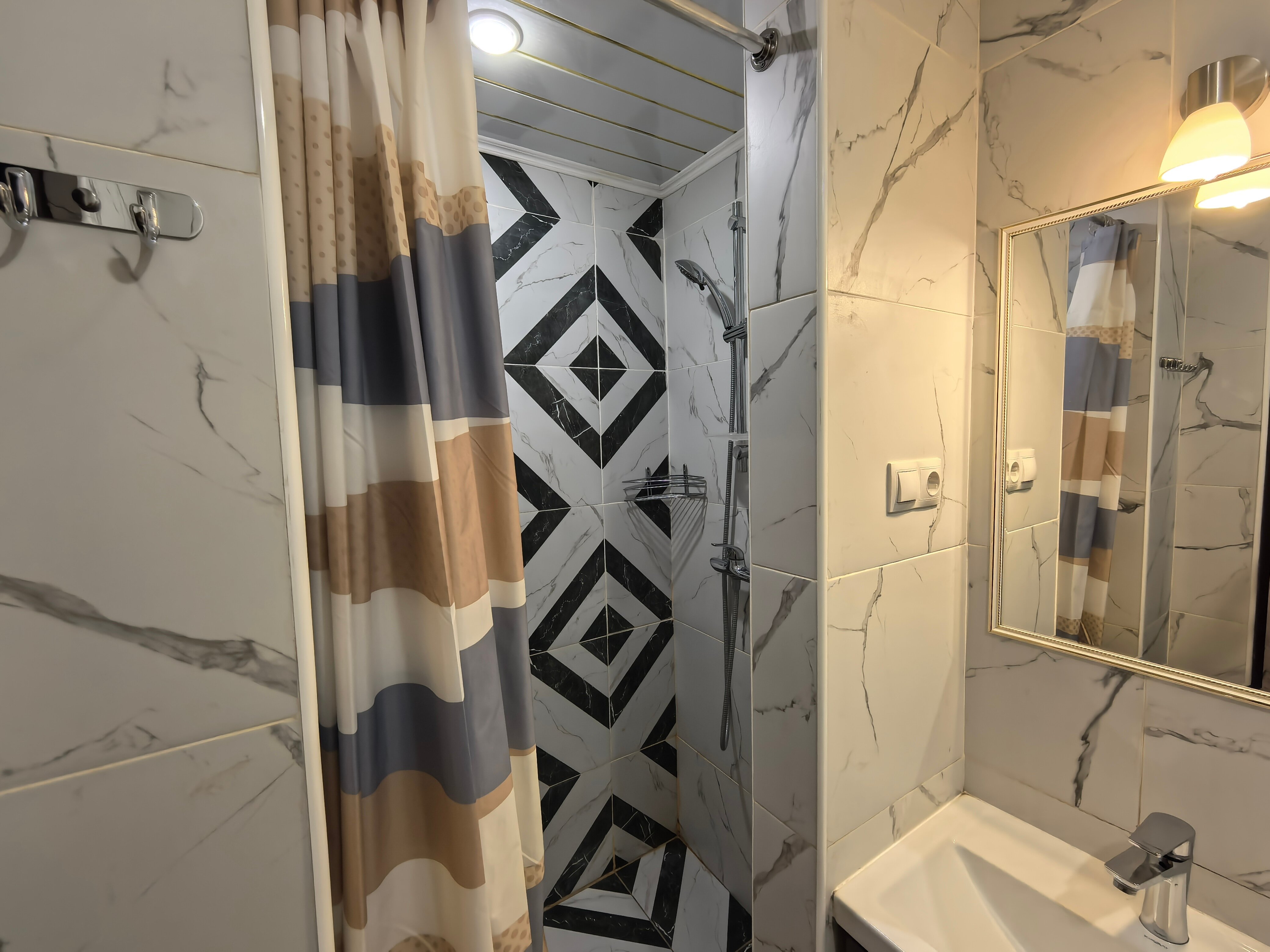 Улучшенный трехместный номер