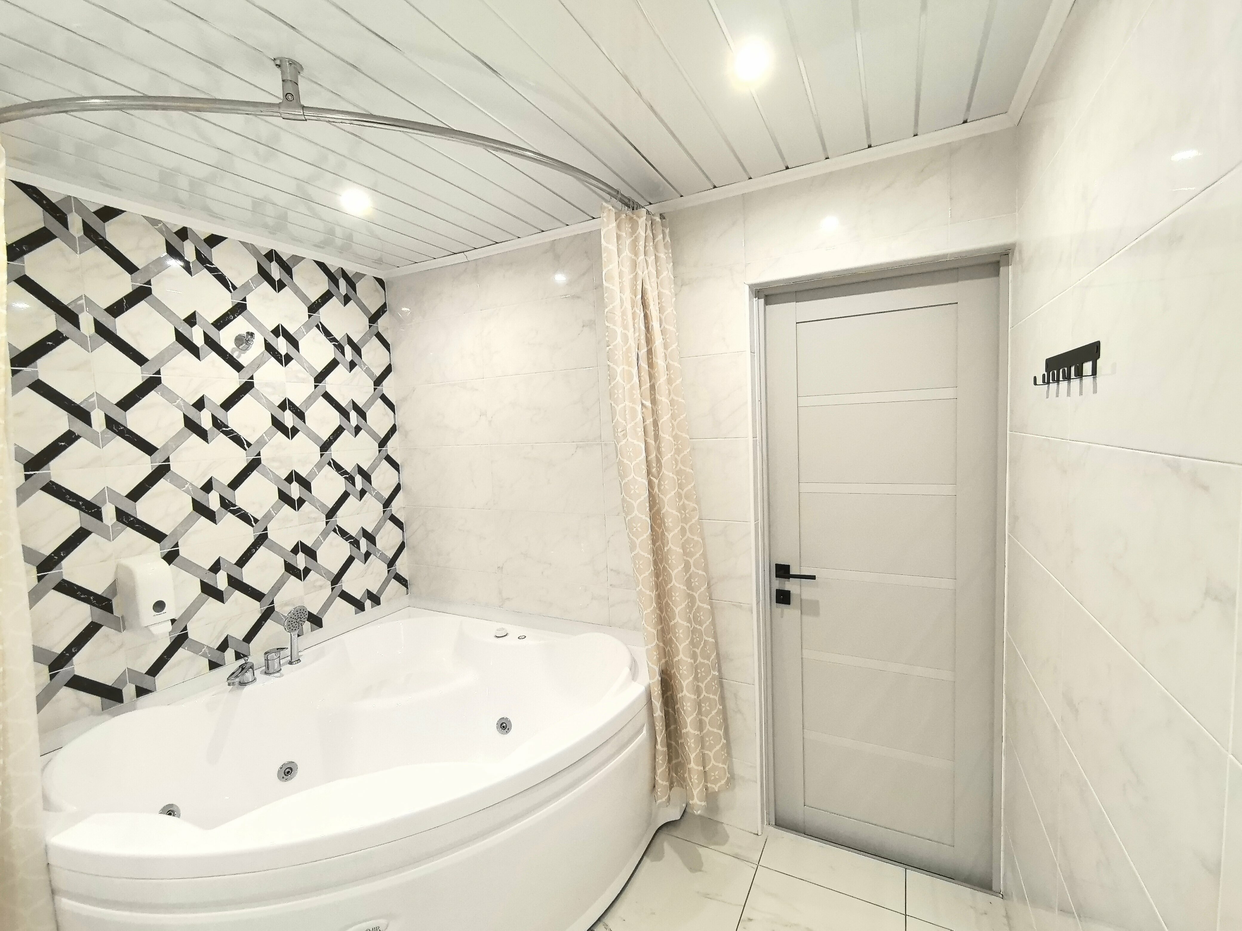 Апартаменты с балконом