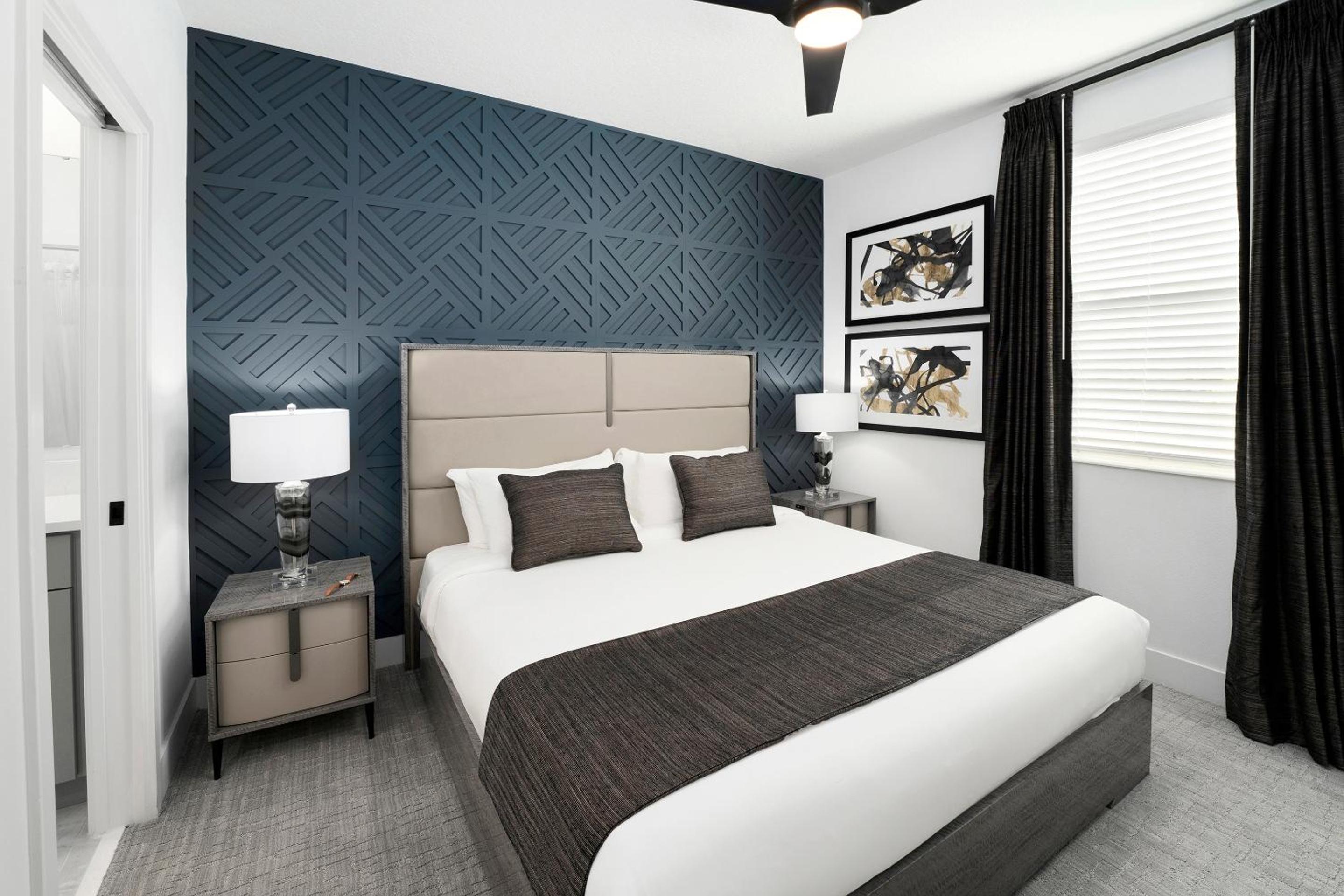 6 Bedroom Estate with Private Pool, Kitchen, Theater & Arcade