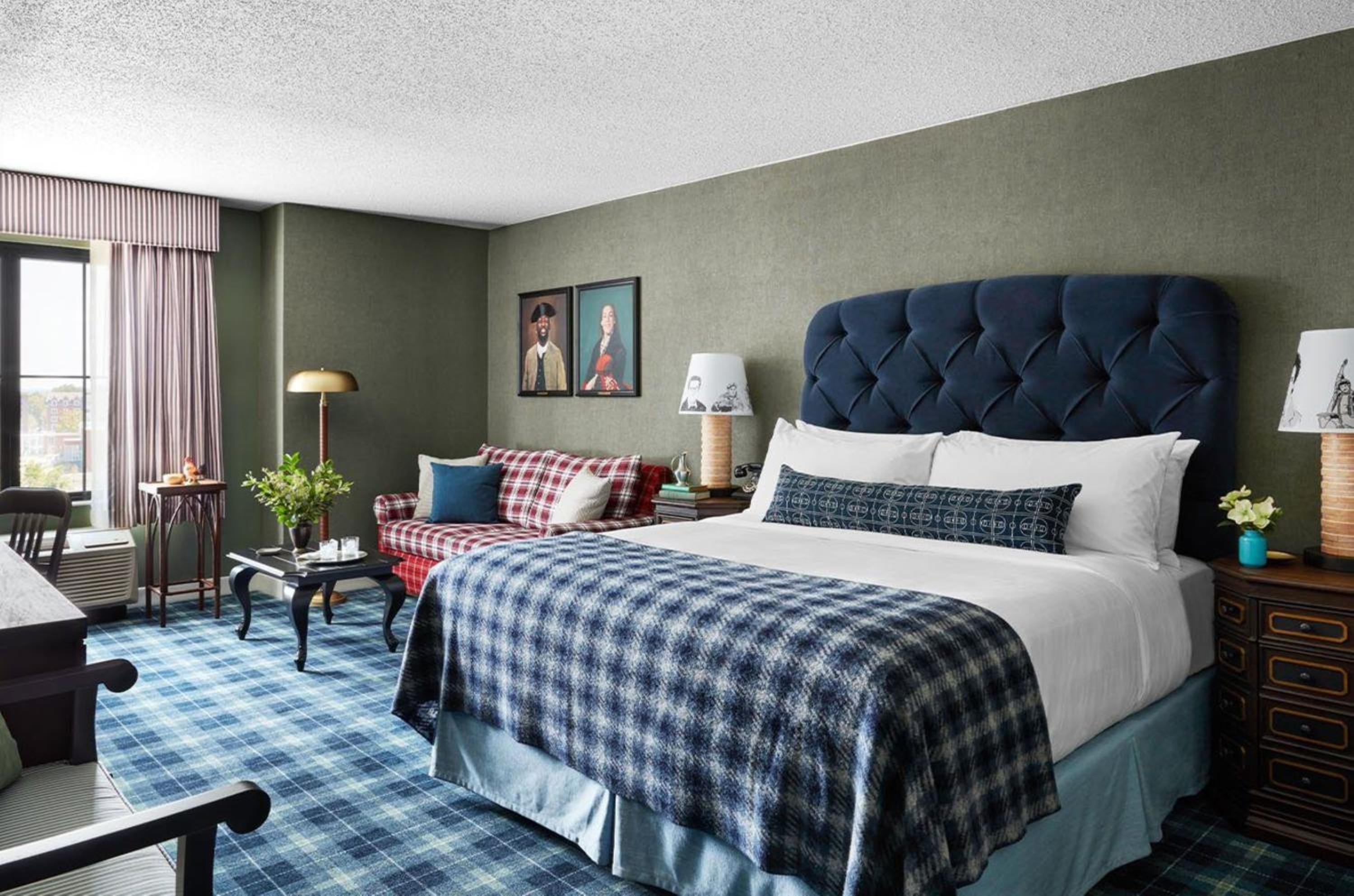 Graduate King Room
