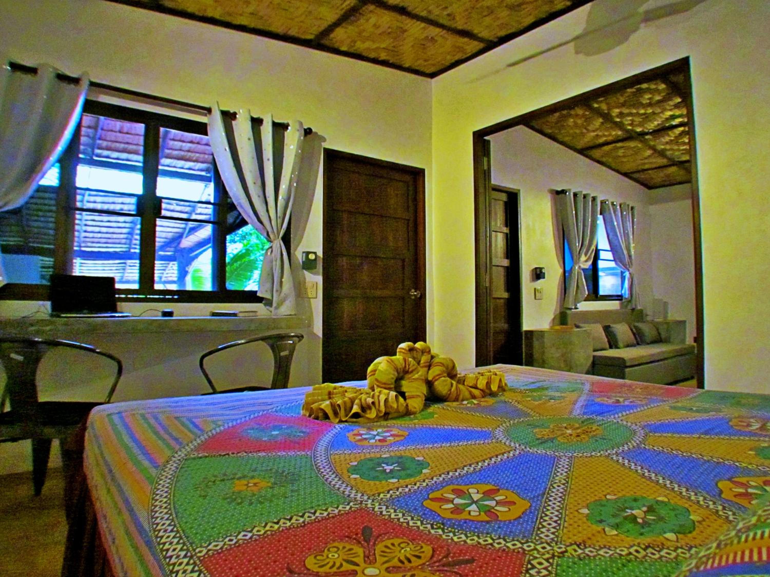 Villa with Garden View