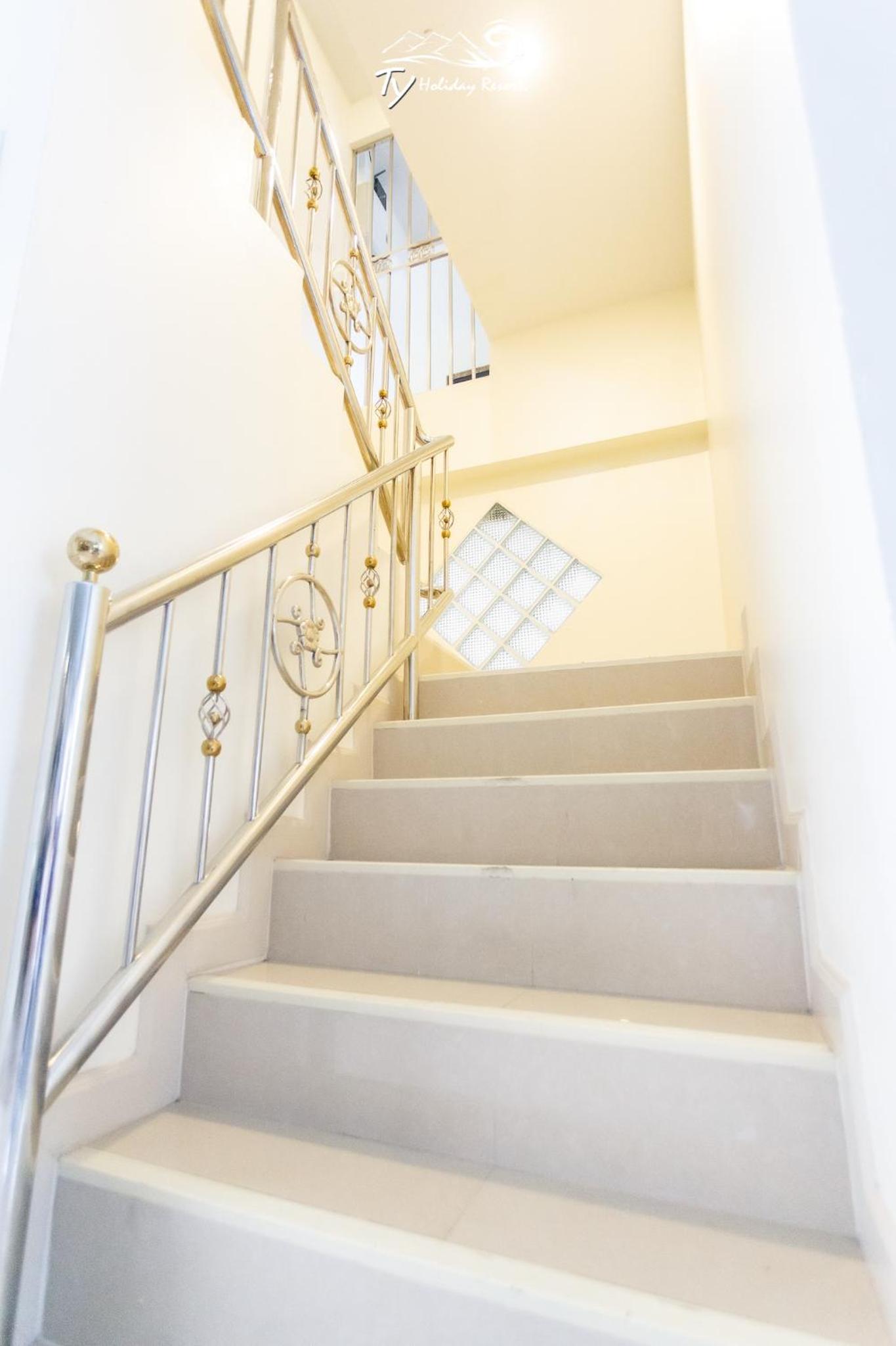 Thirteen-Bedroom Villa with Private Pooll 237