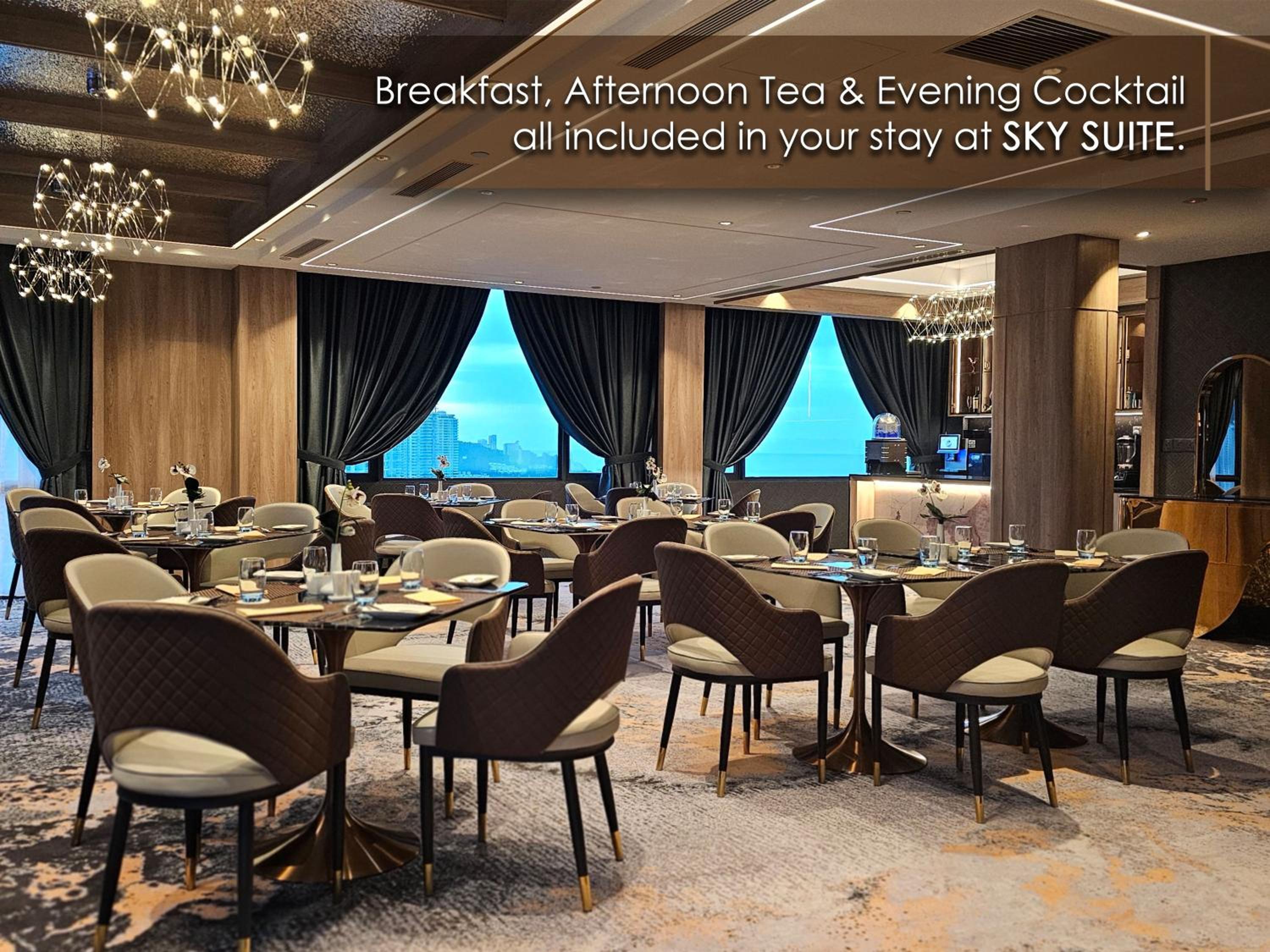 Sky Suite – Double Queen Bed