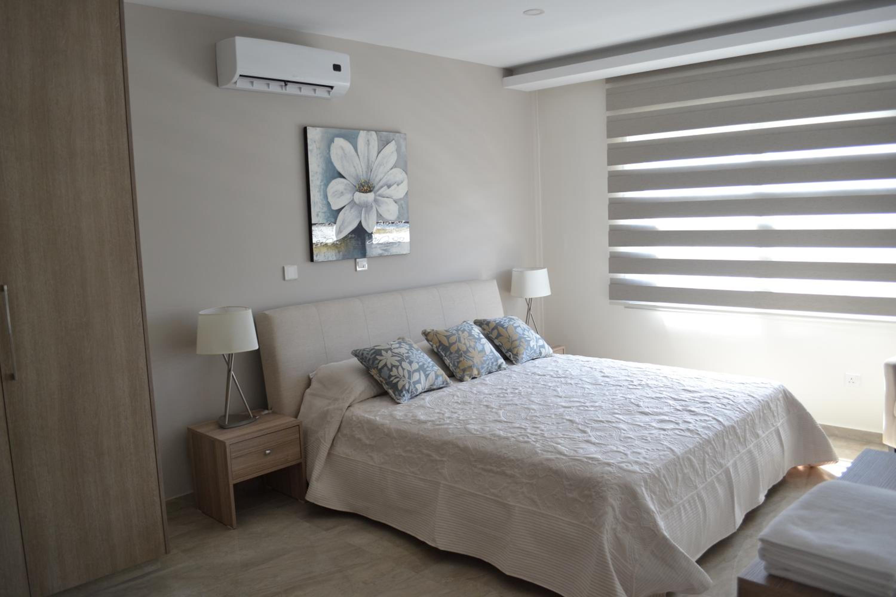 Deluxe Two-Bedroom Apartment