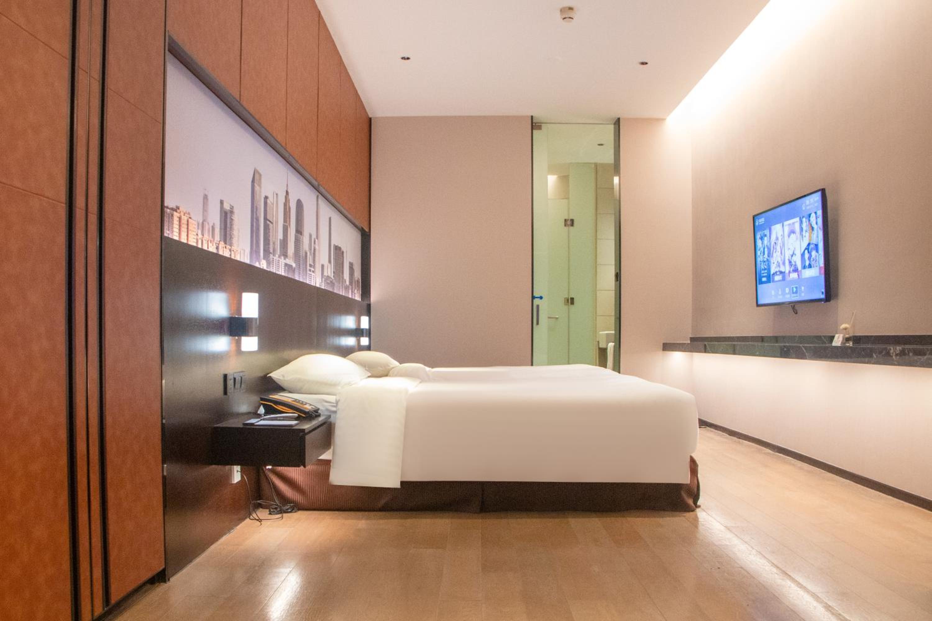 Deluxe Twin Room without window