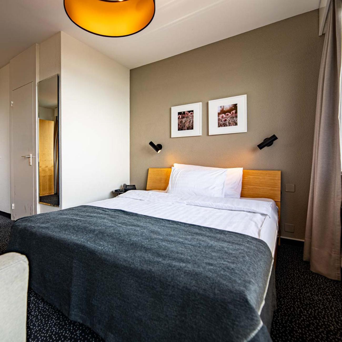 Queen Room with Balcony