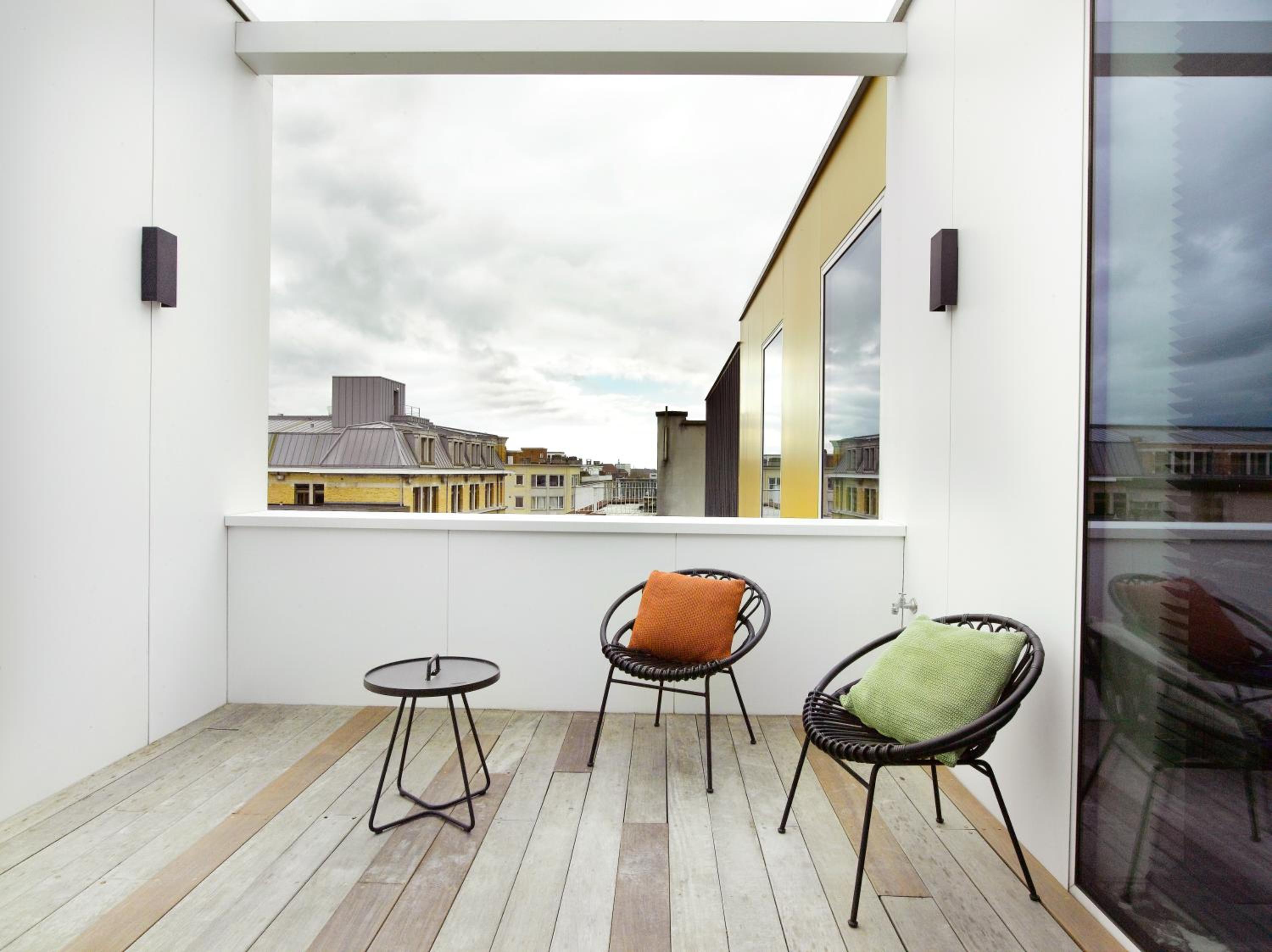 Luxurious Apartment with Terrace