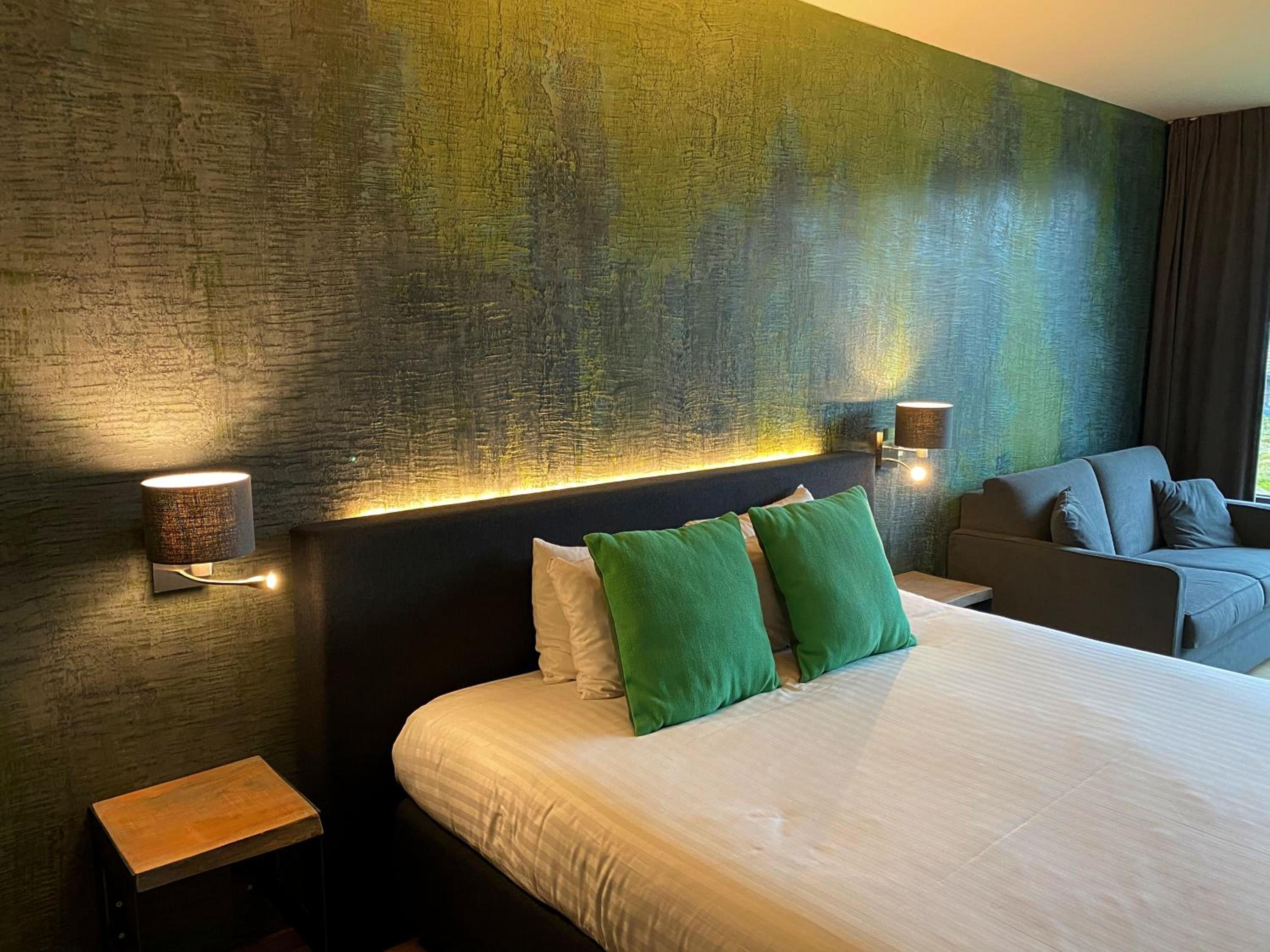 Junior Suite with Garden View