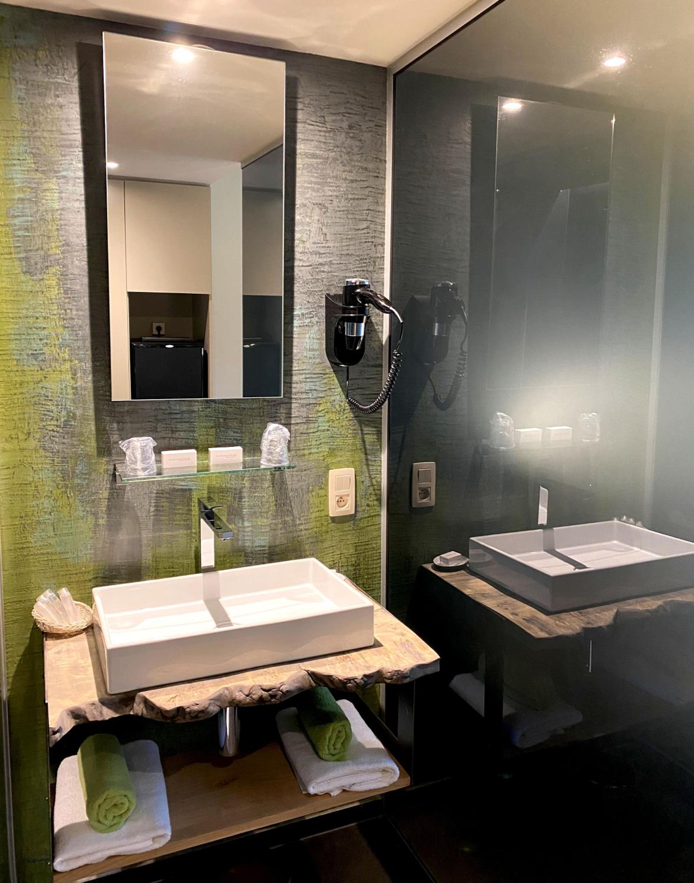 Junior Suite with Garden View