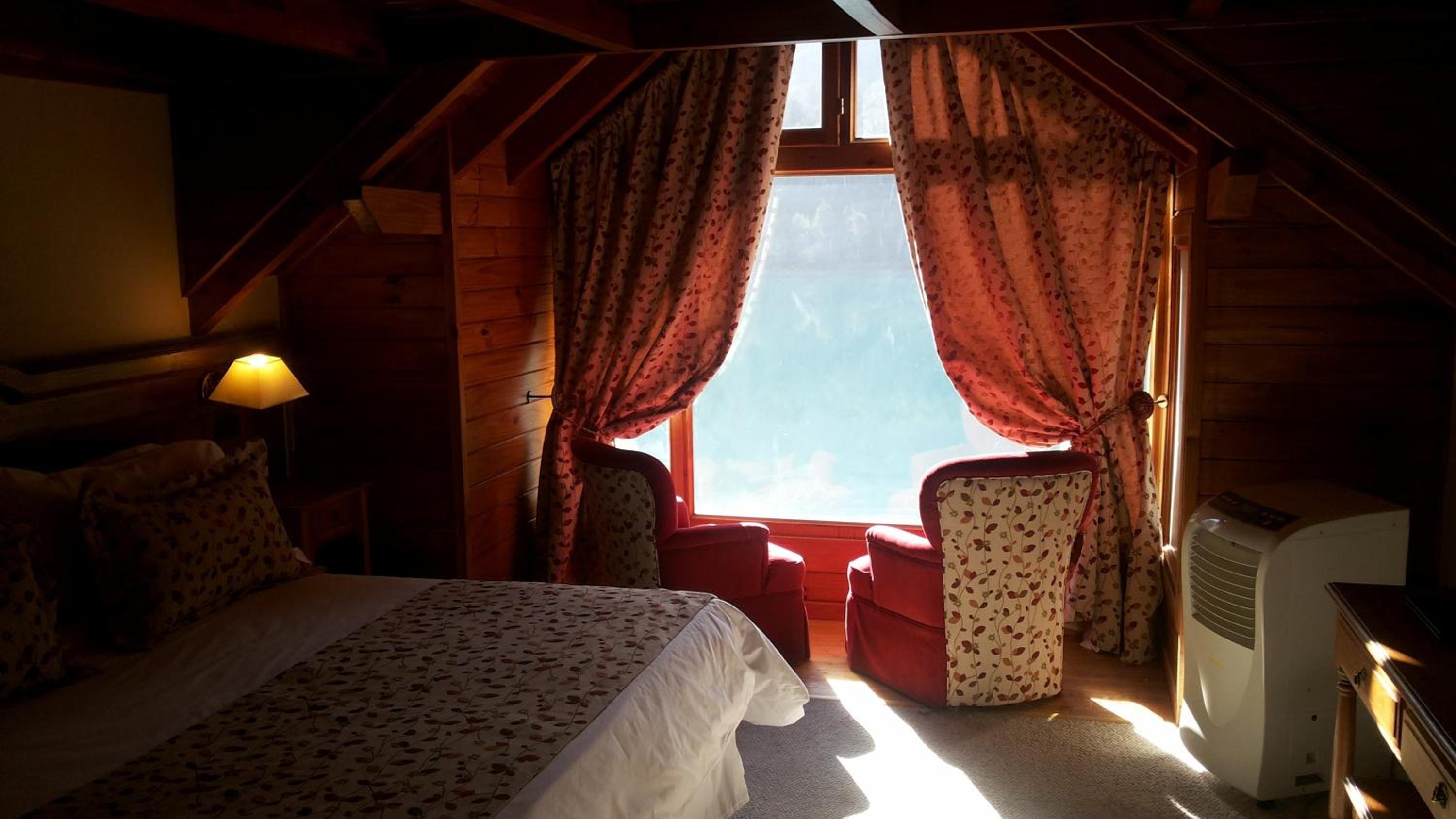 Double or Twin Room with Lake View
