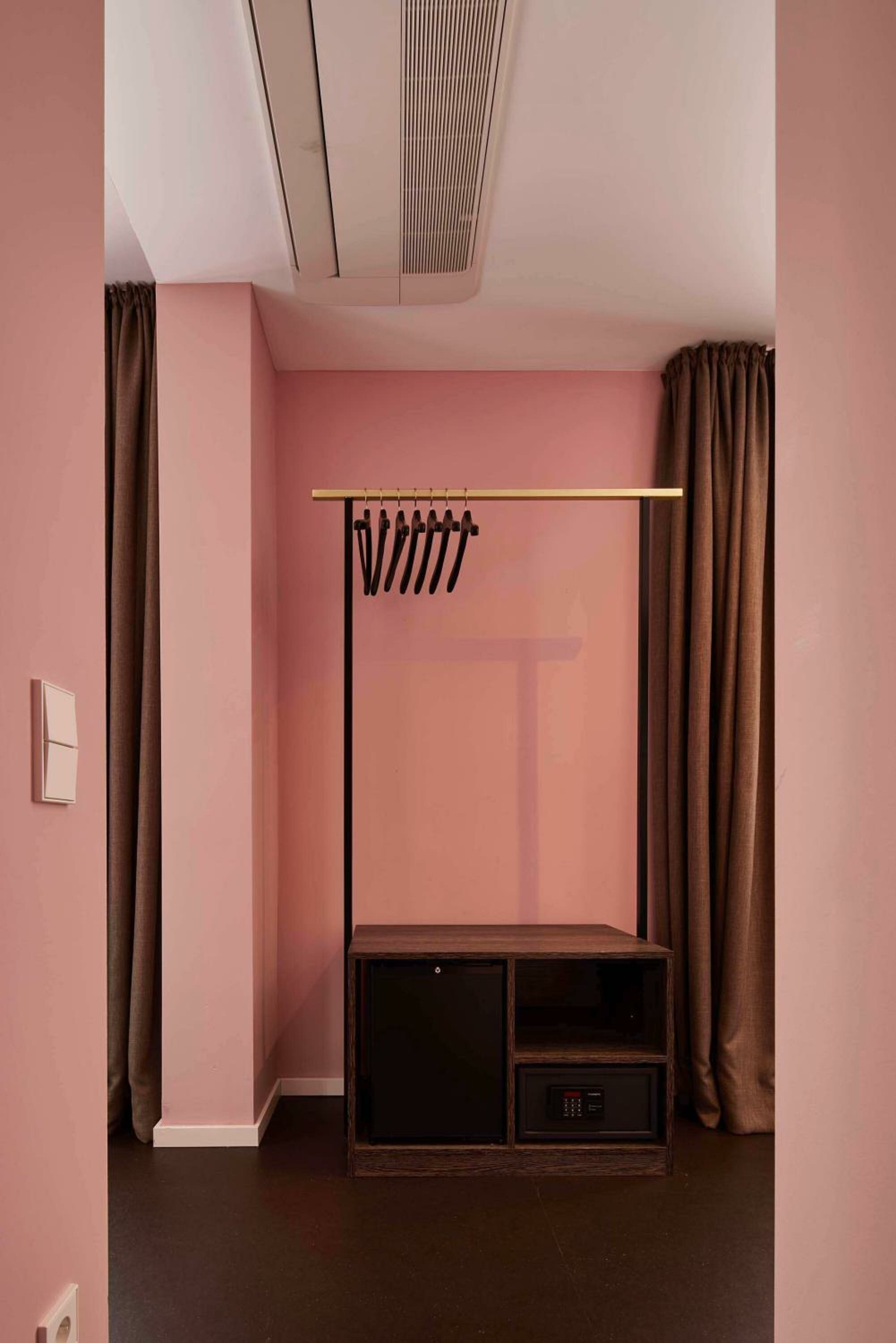 Comfort Plus Room with Kingsize Bed