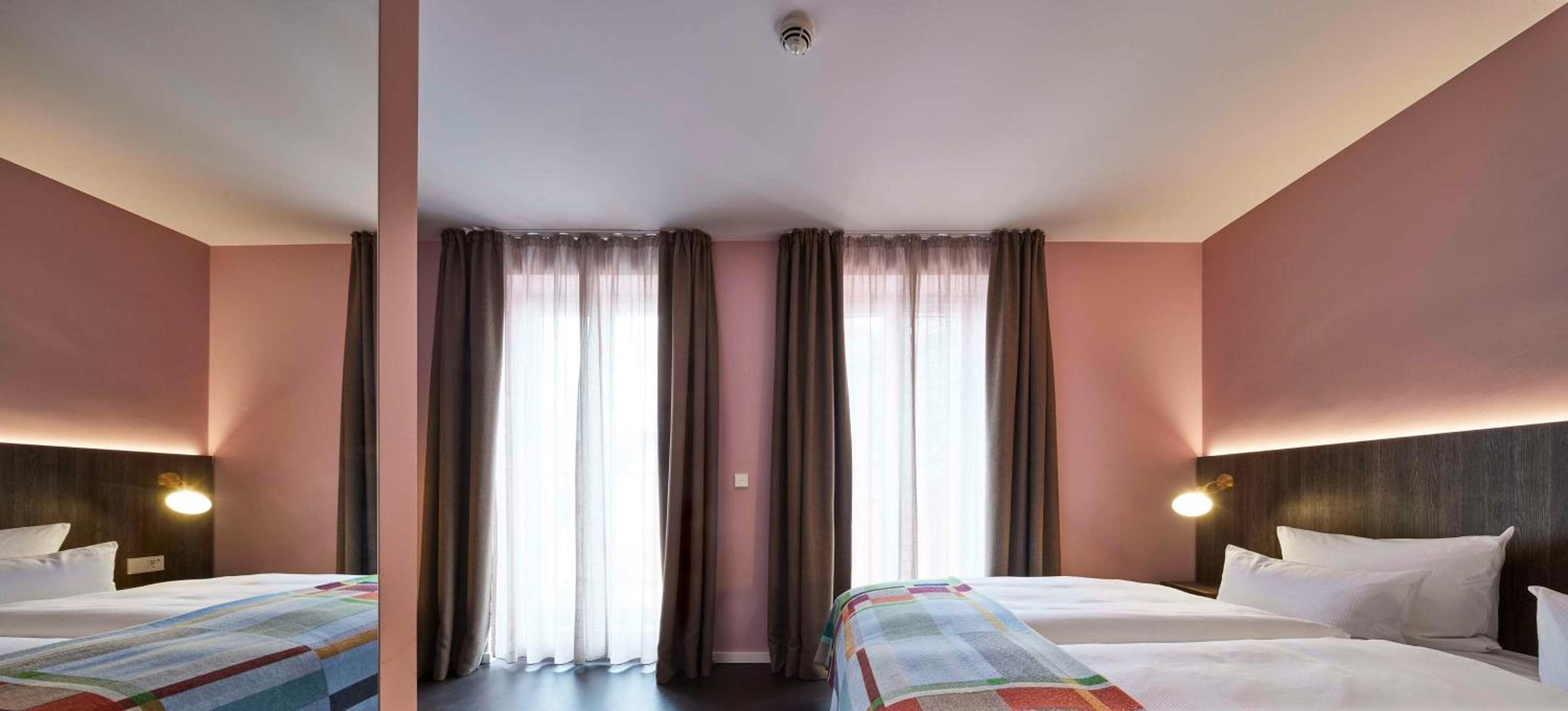 Comfort View Room with Kingsize Bed