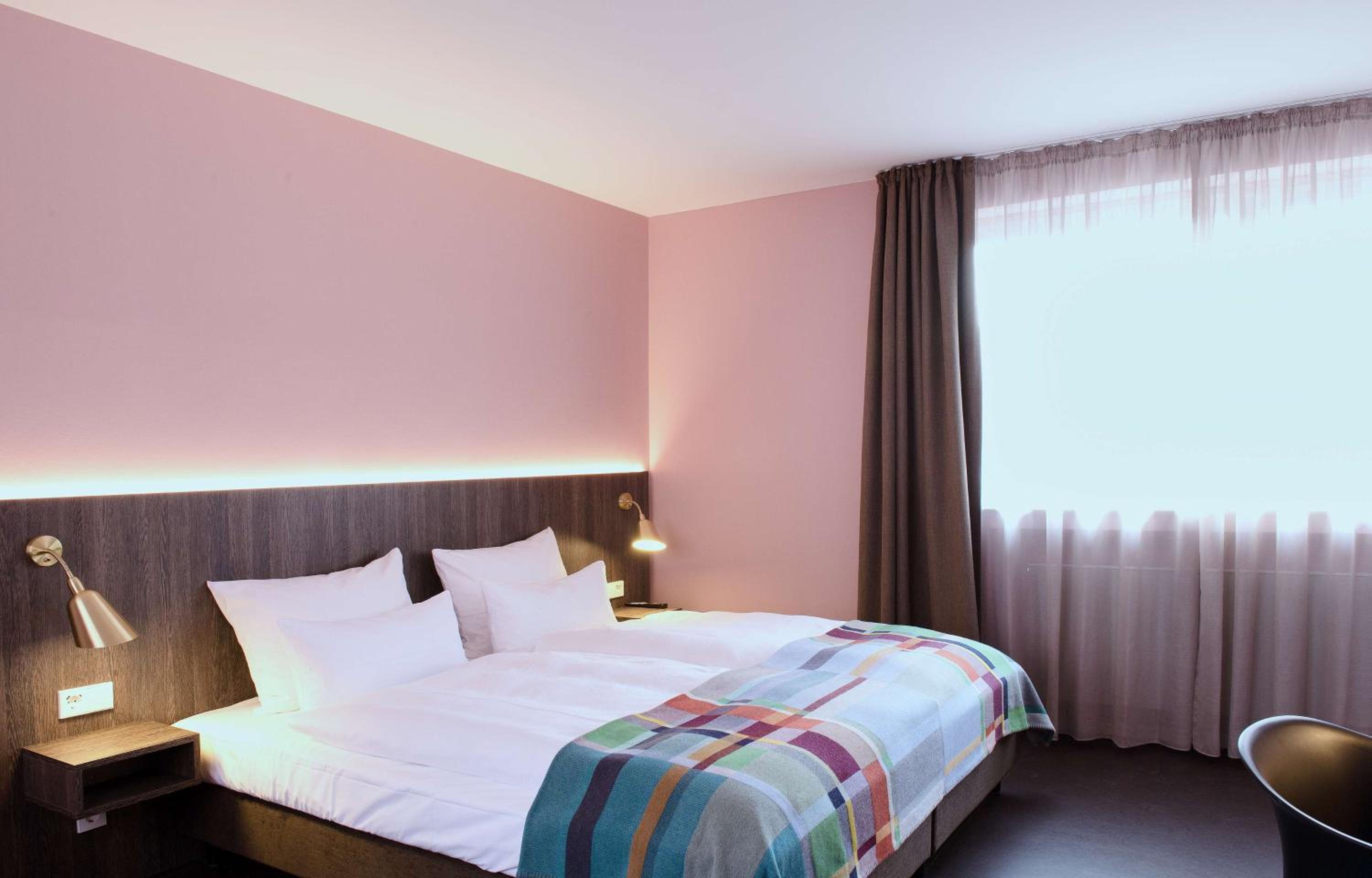 Comfort View Room with Kingsize Bed