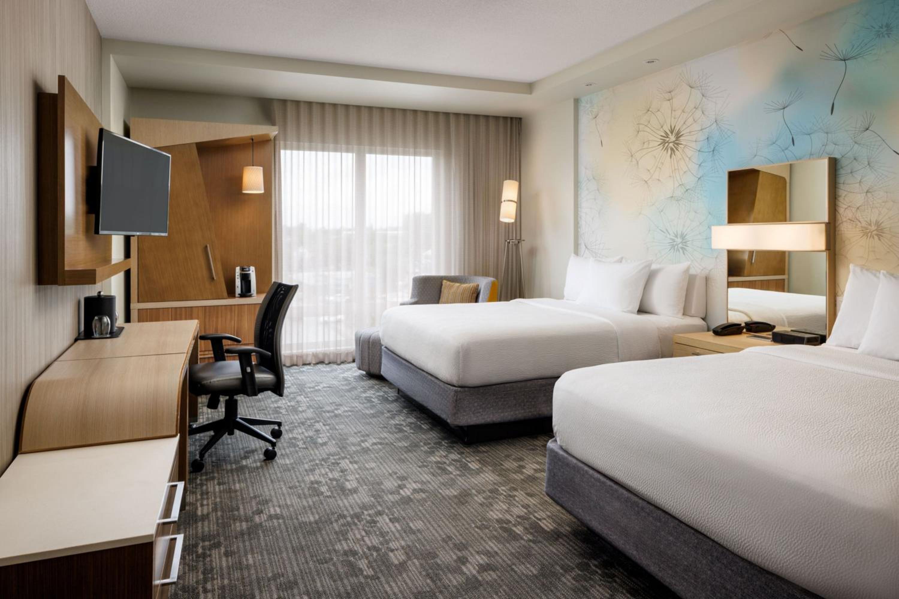 Queen Room with Two Queen Beds and City View