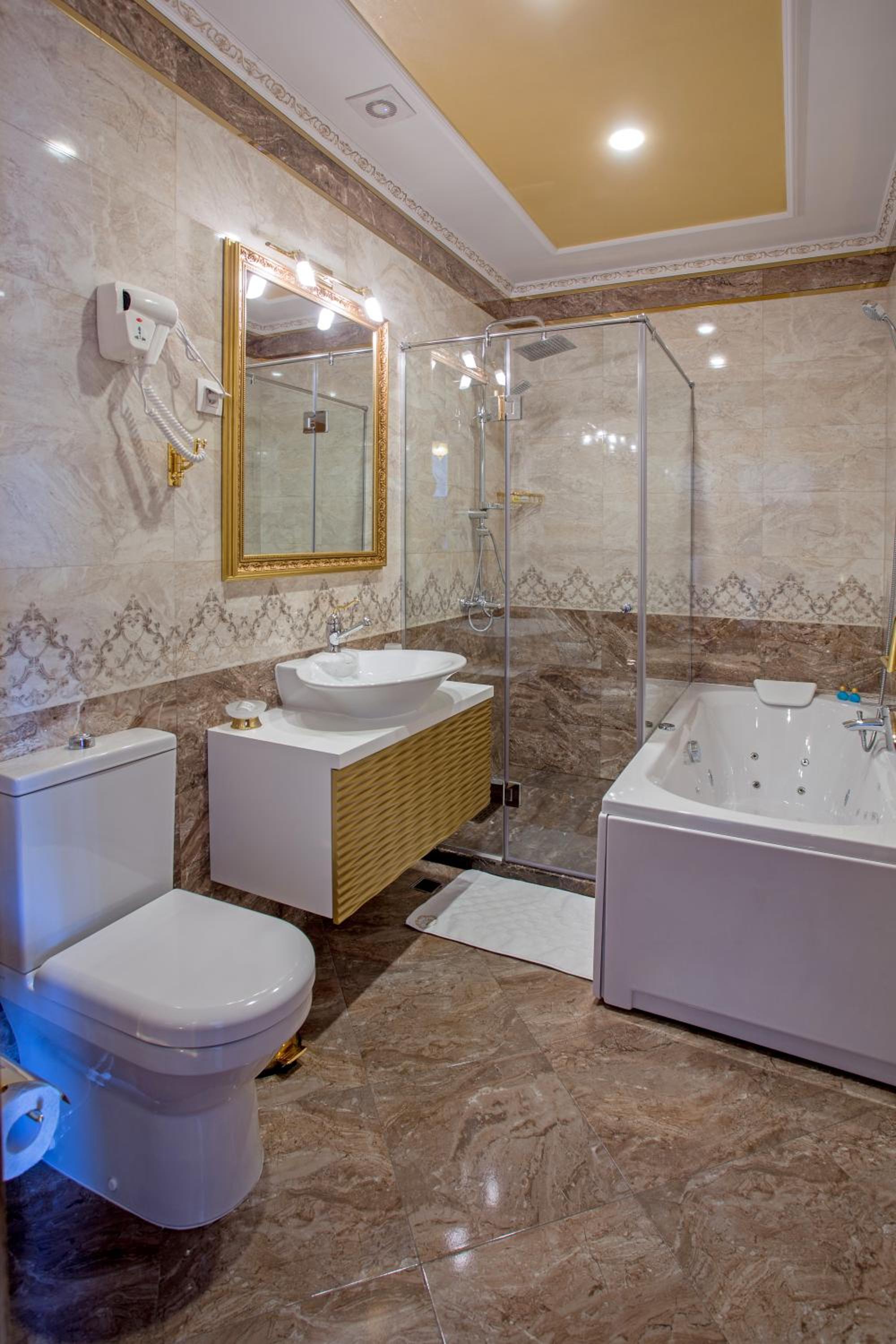 One-Bedroom Suite