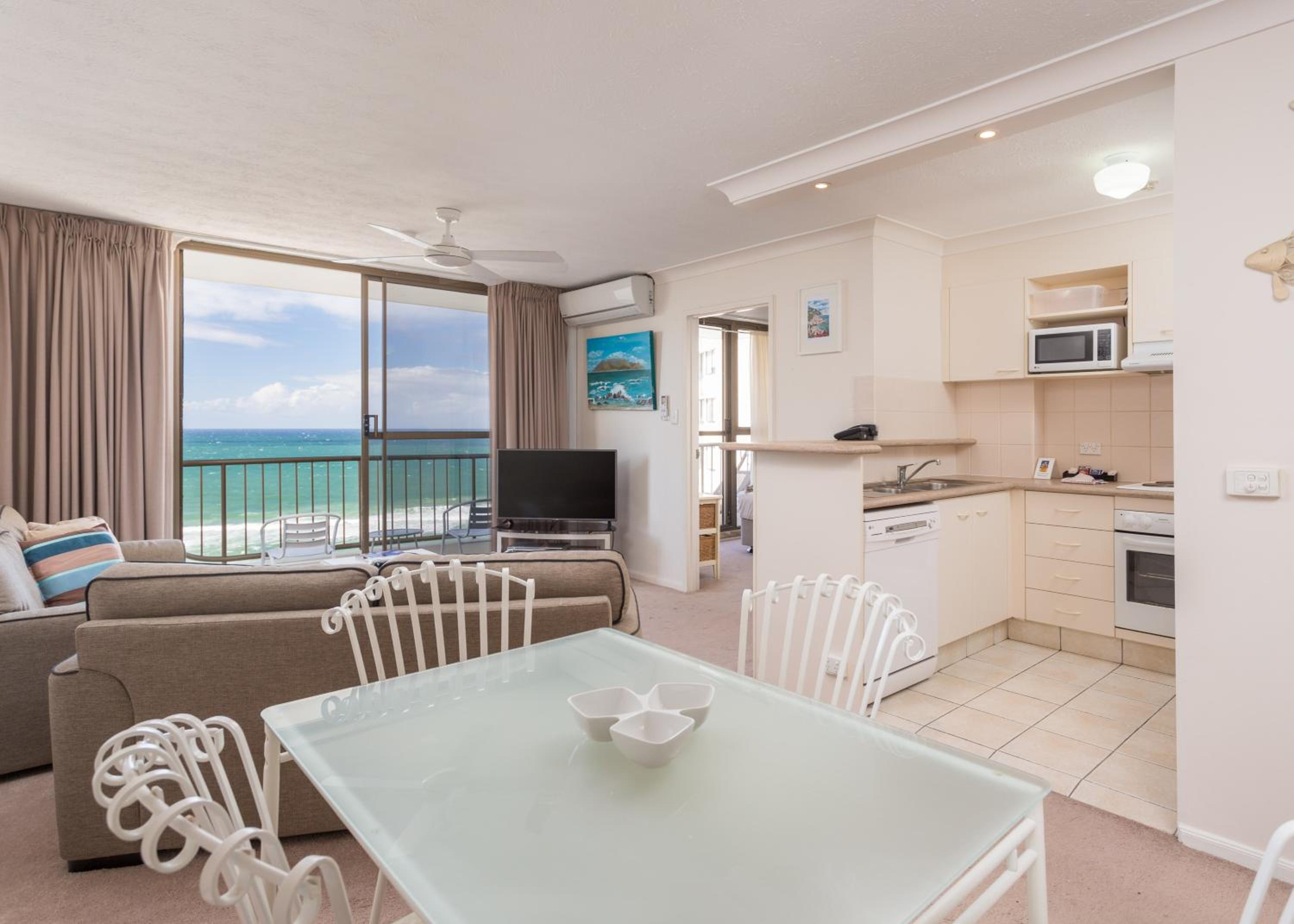 One-Bedroom Ocean View Apartment