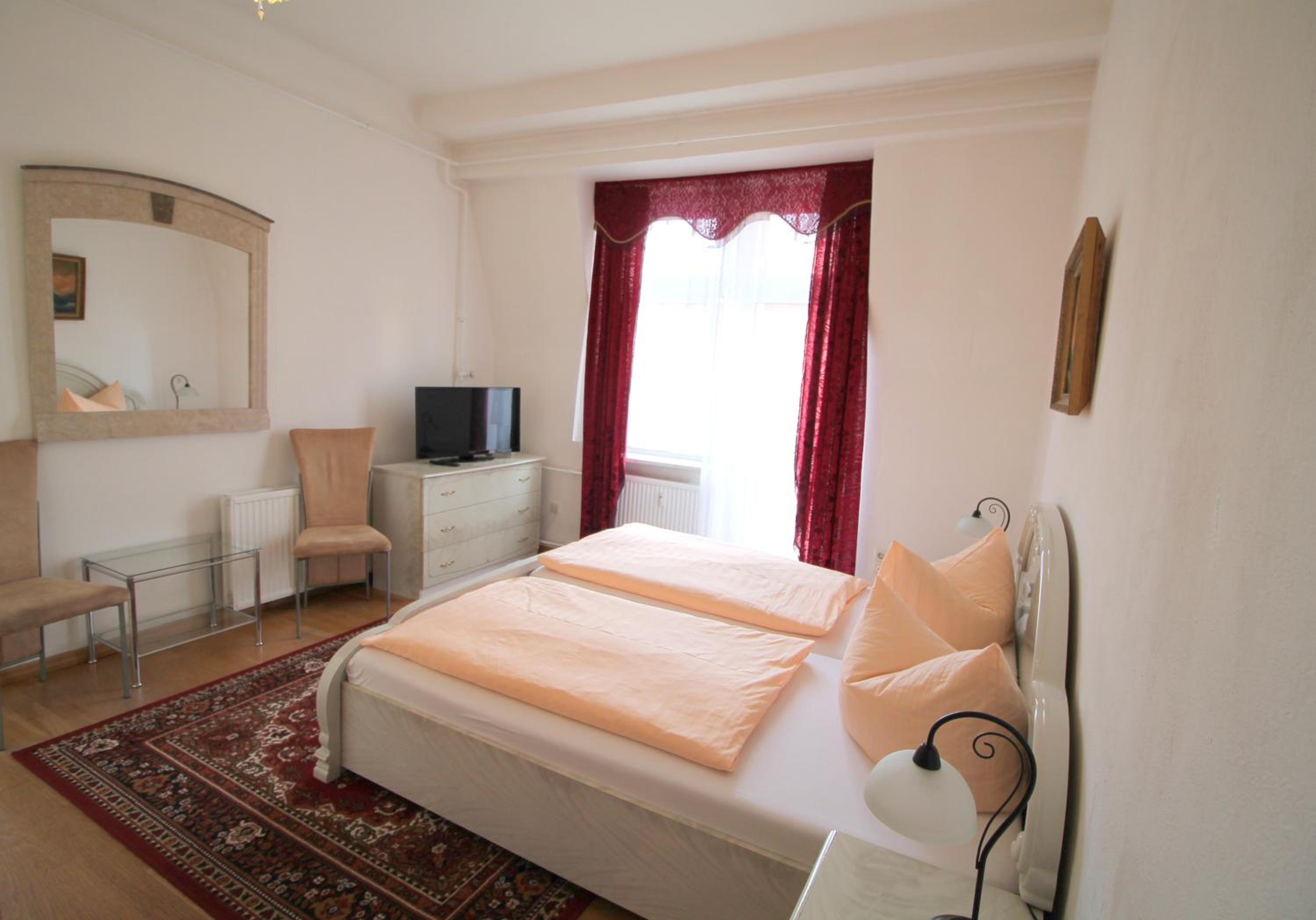 Classic Quadruple Room