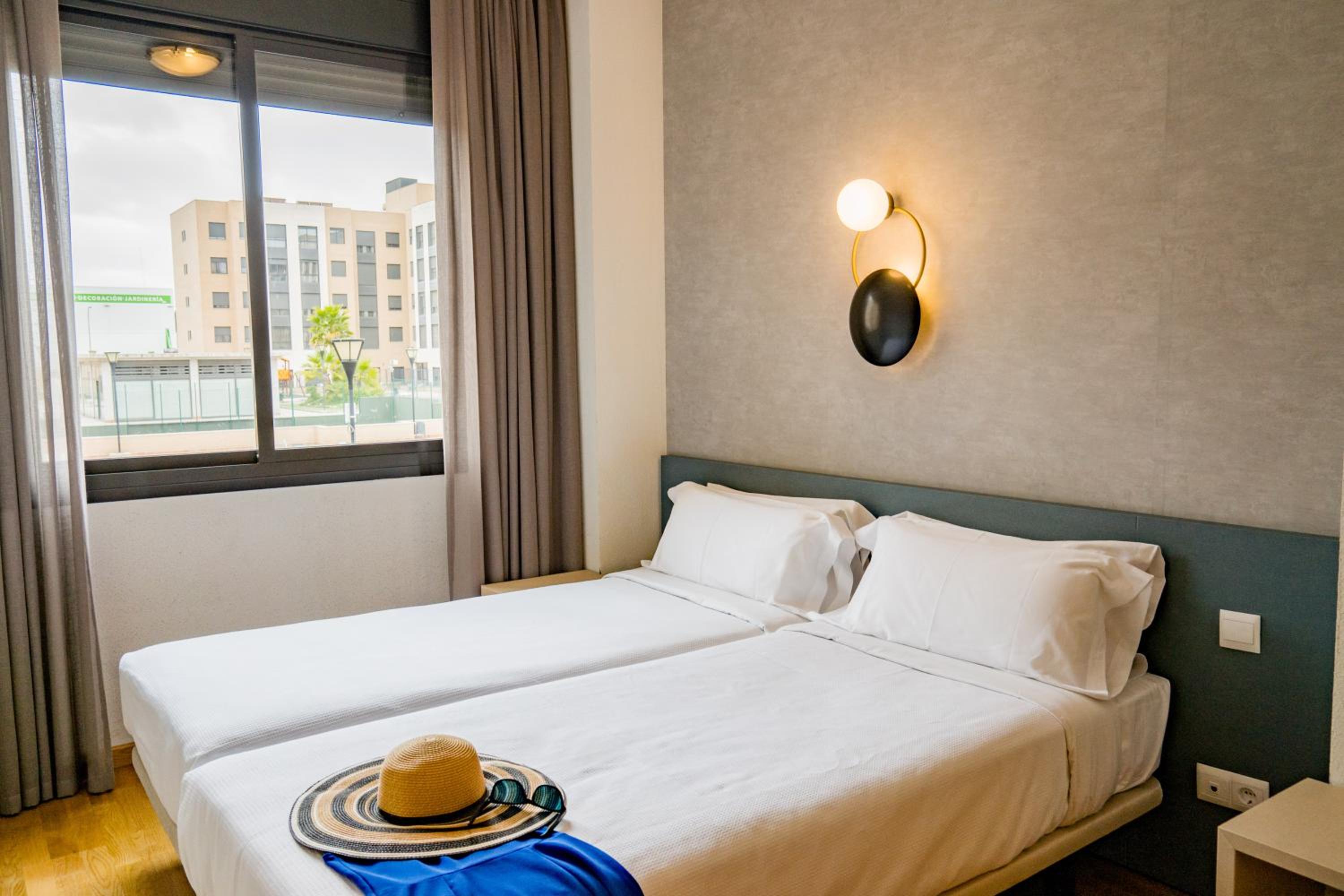 One-Bedroom Apartment (2 Adults) - Twin
