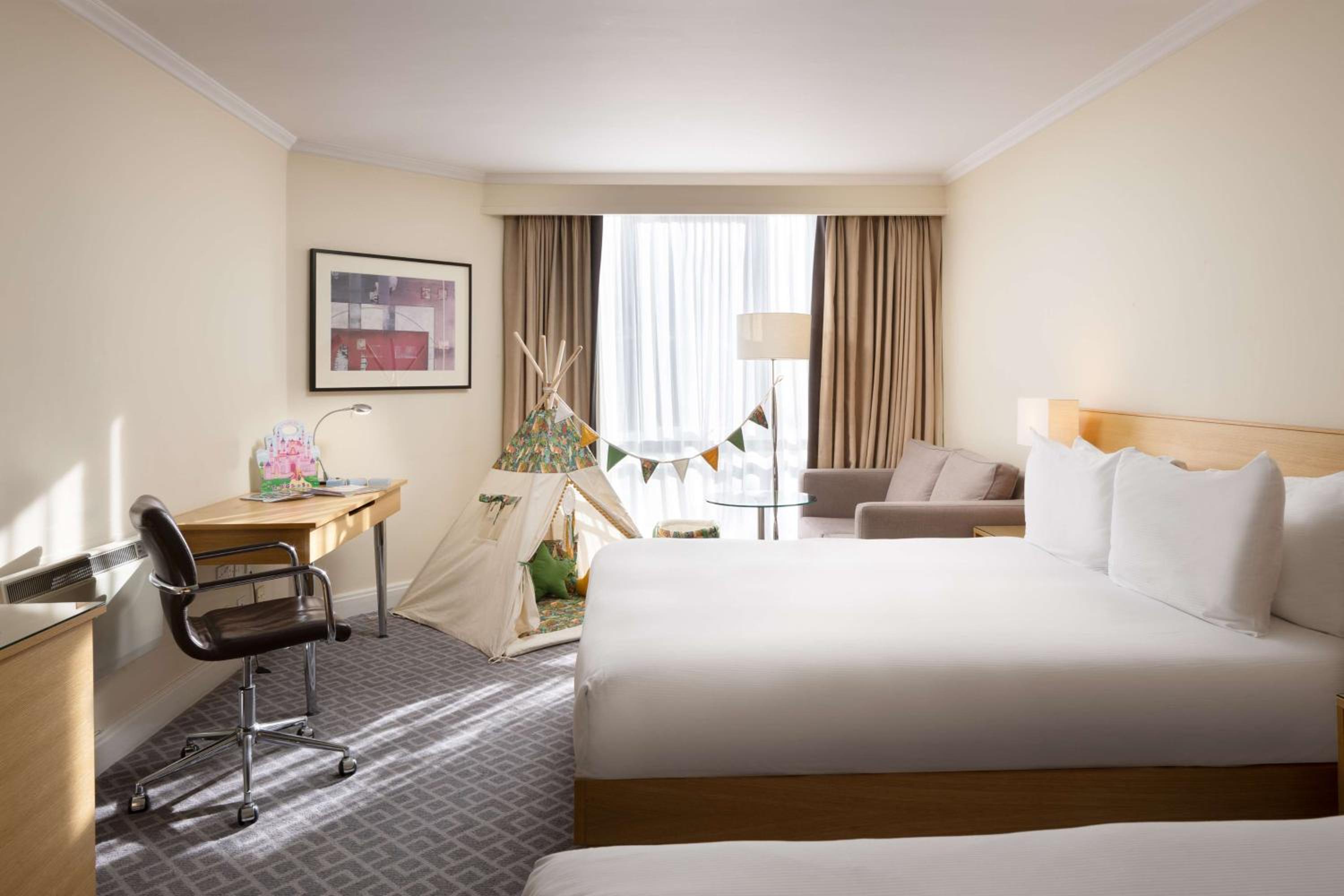 Deluxe Queen Room with Two Queen Beds