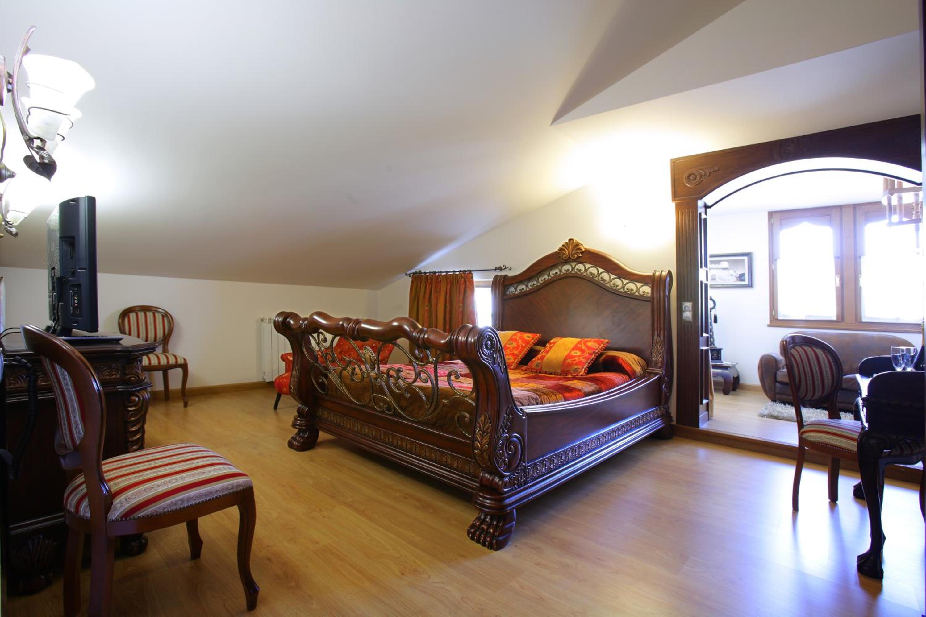 Junior Suite with Spa Bath