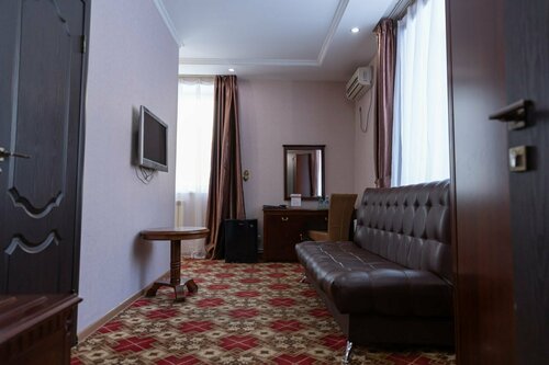 Двухместный номер категории полулюкс