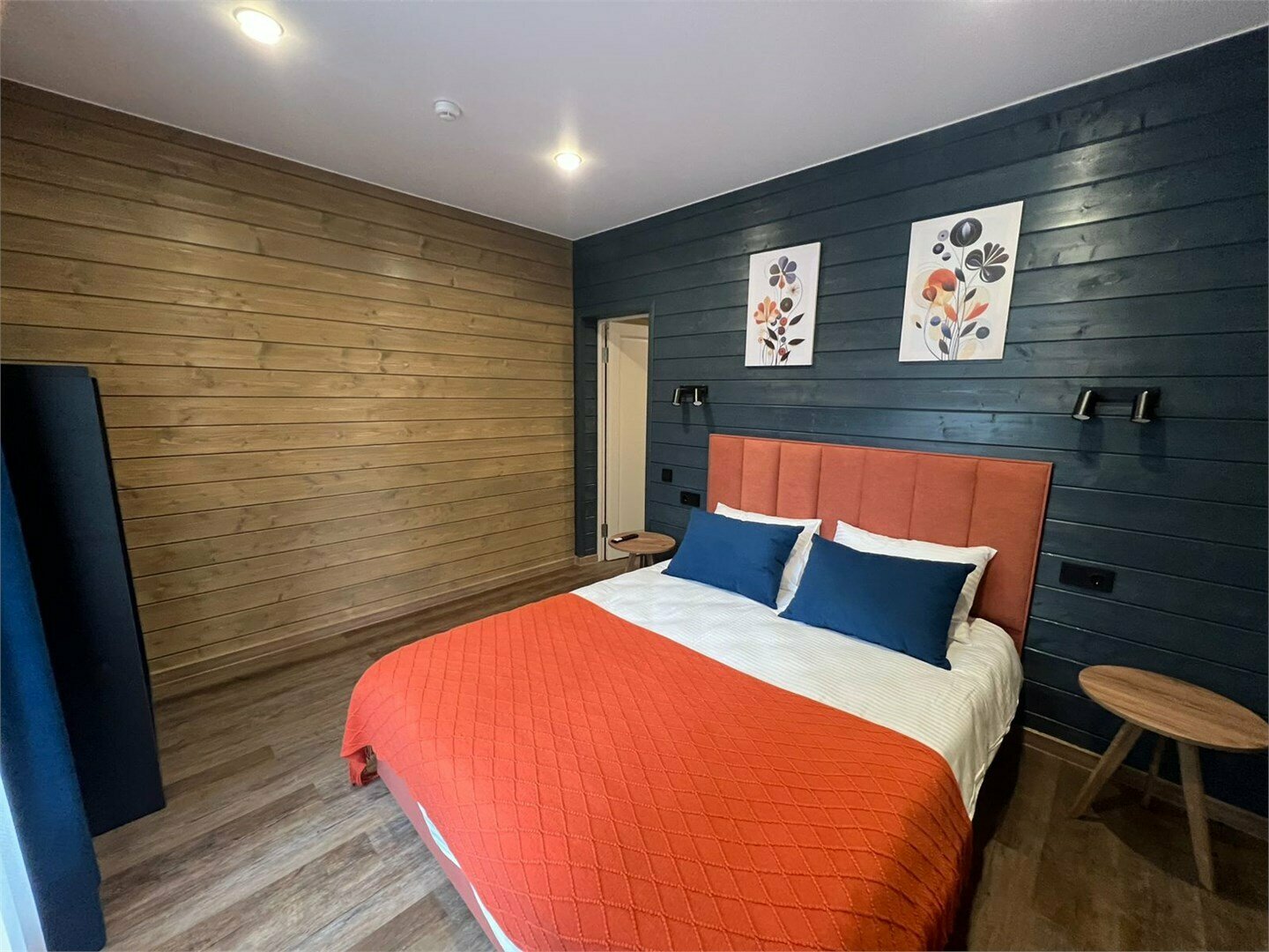 Джуниор Сюит