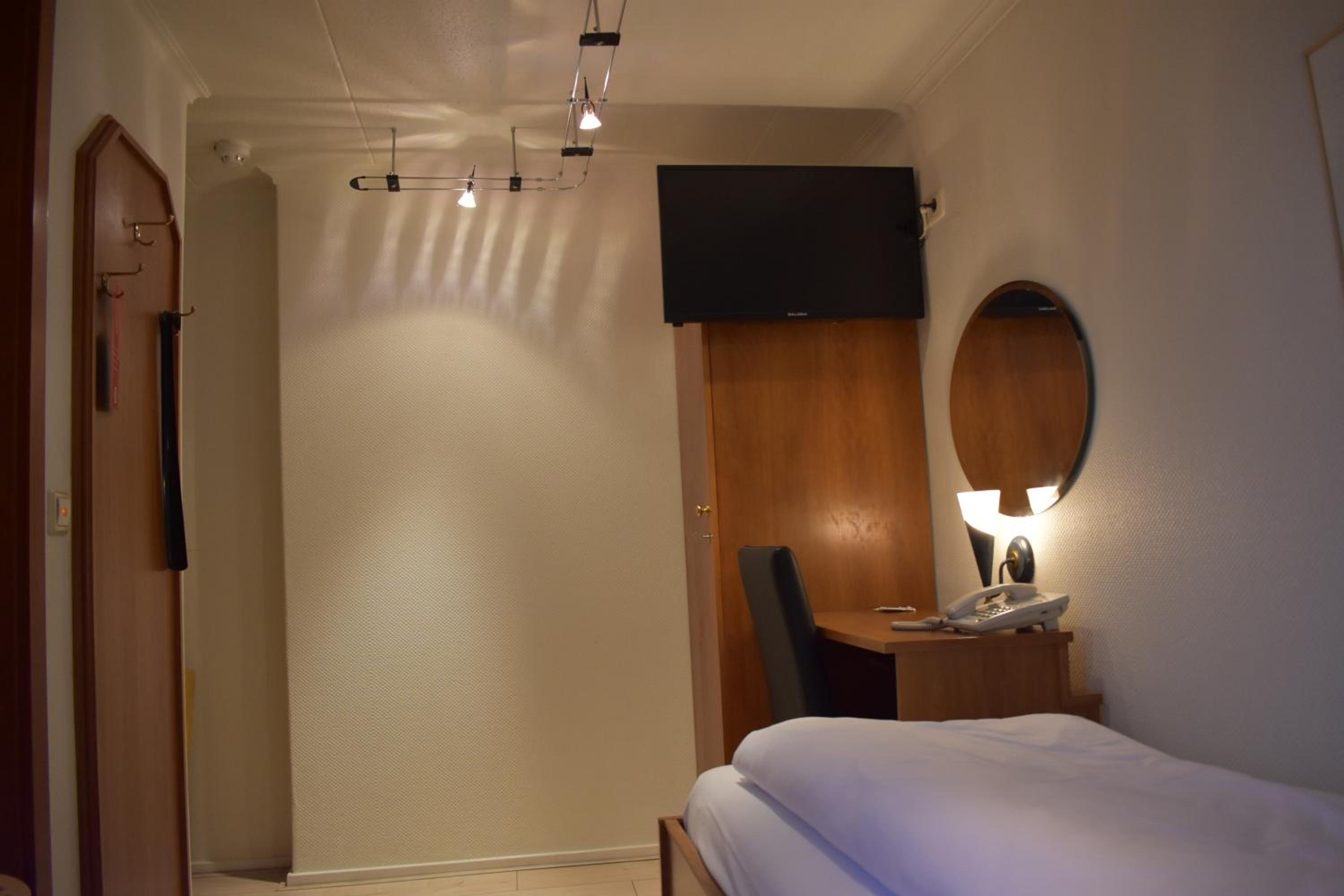 Single Room