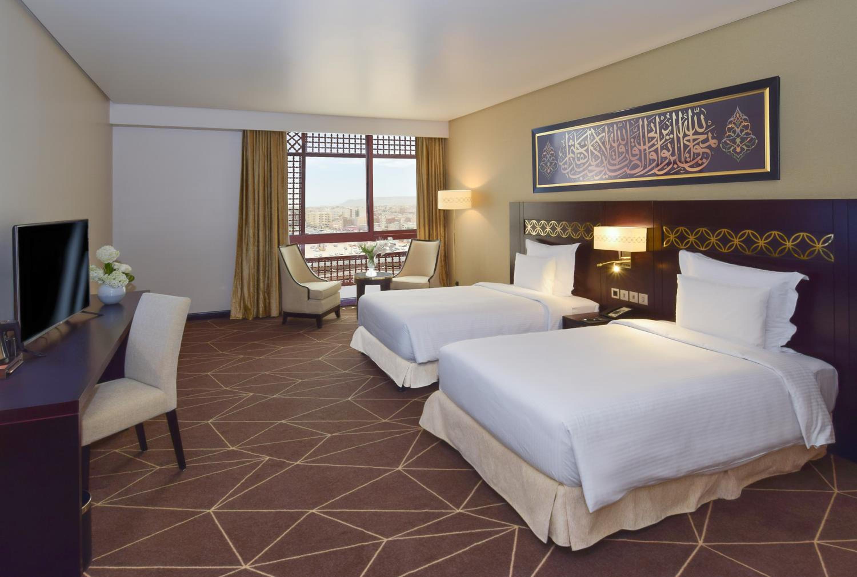 Superior Room with City View