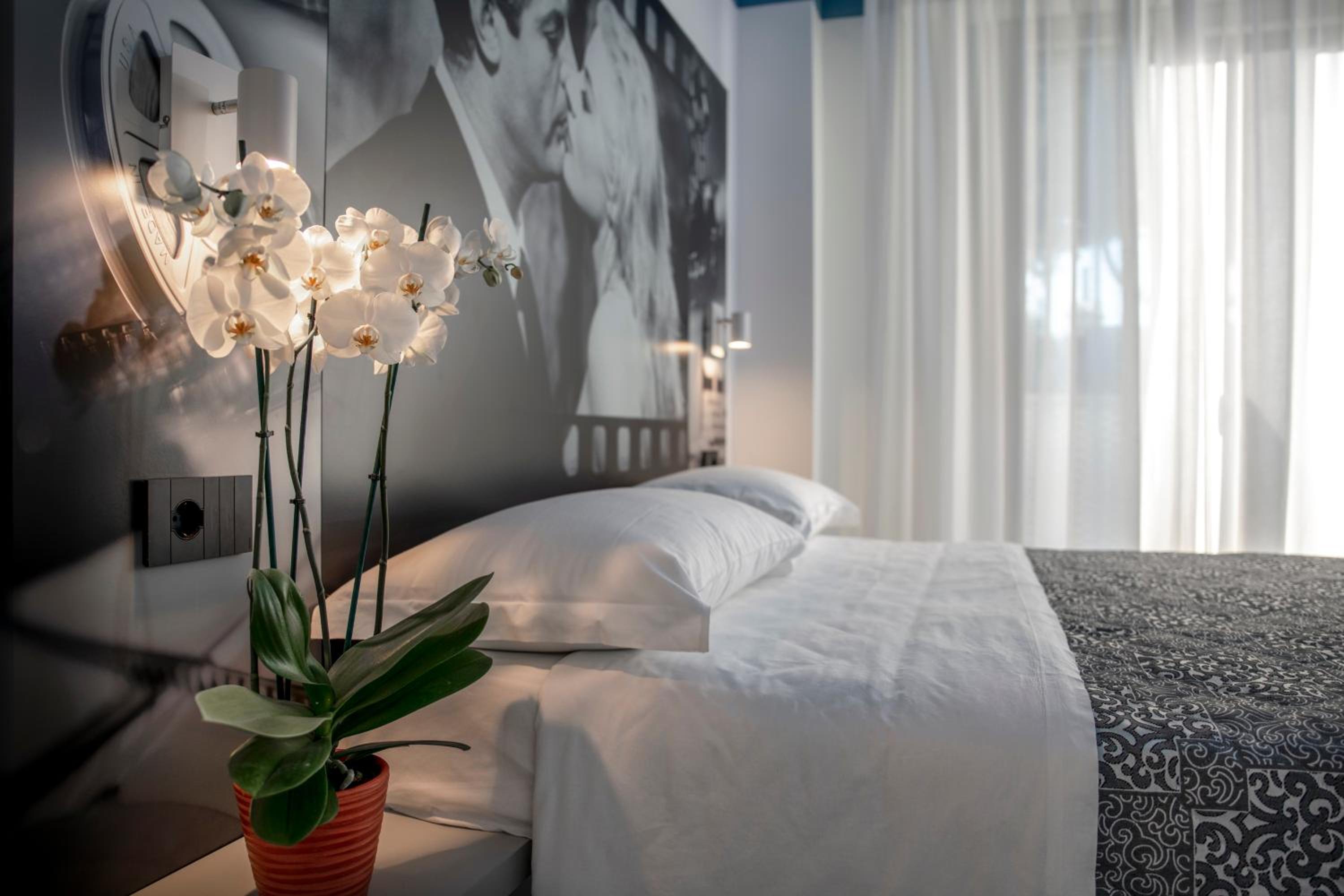 Two-Bedroom Suite (6 Adults)