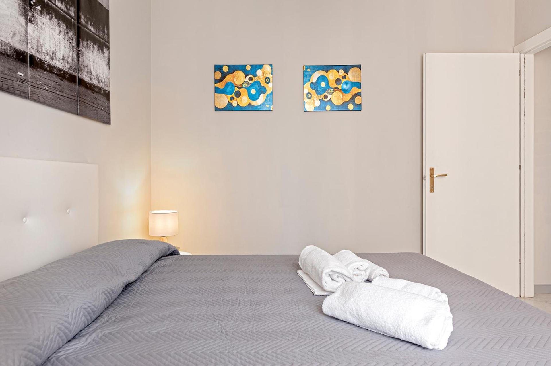 Large Double or Twin Room
